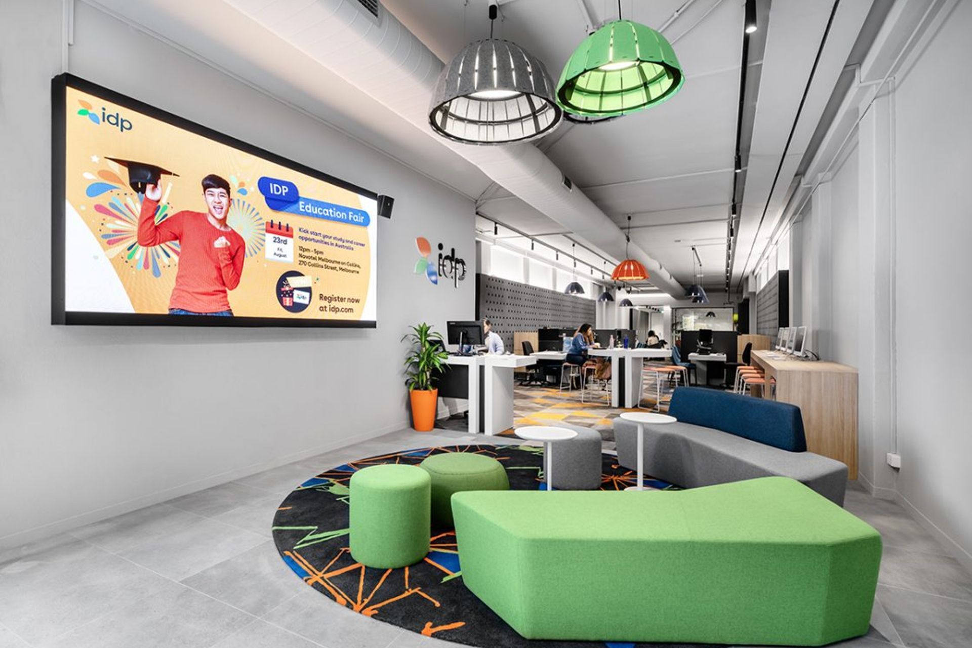 Photographer: Gallant Lee