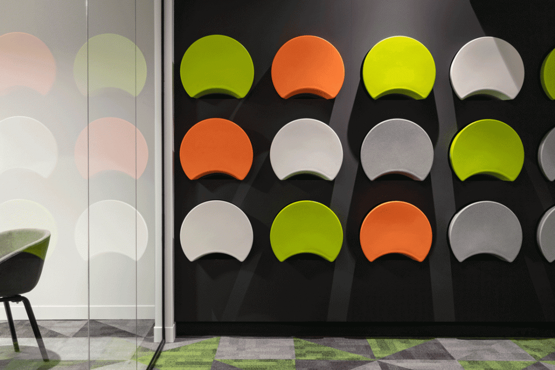 Photographer: Gallant Lee