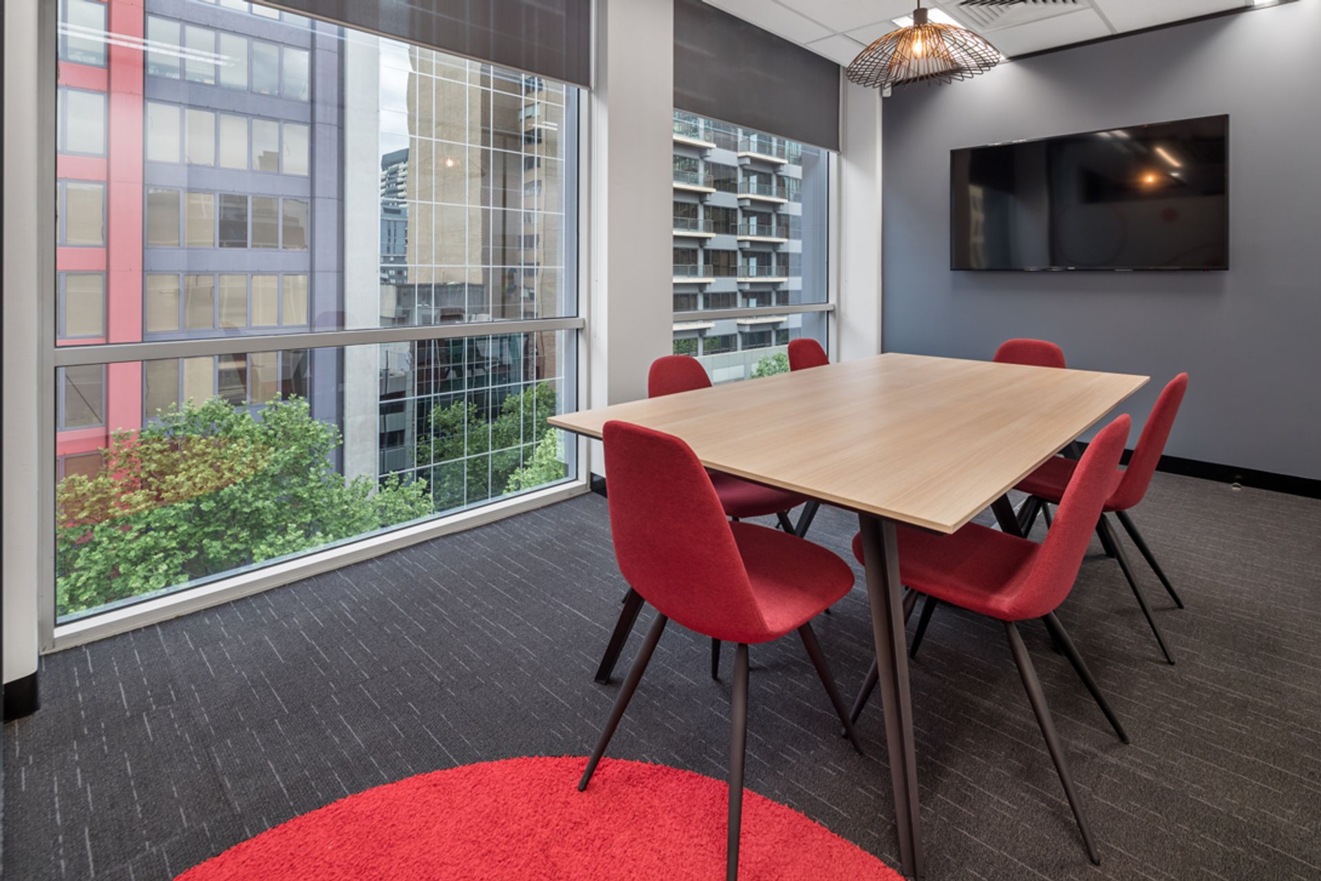 Photographer: Gallant Lee