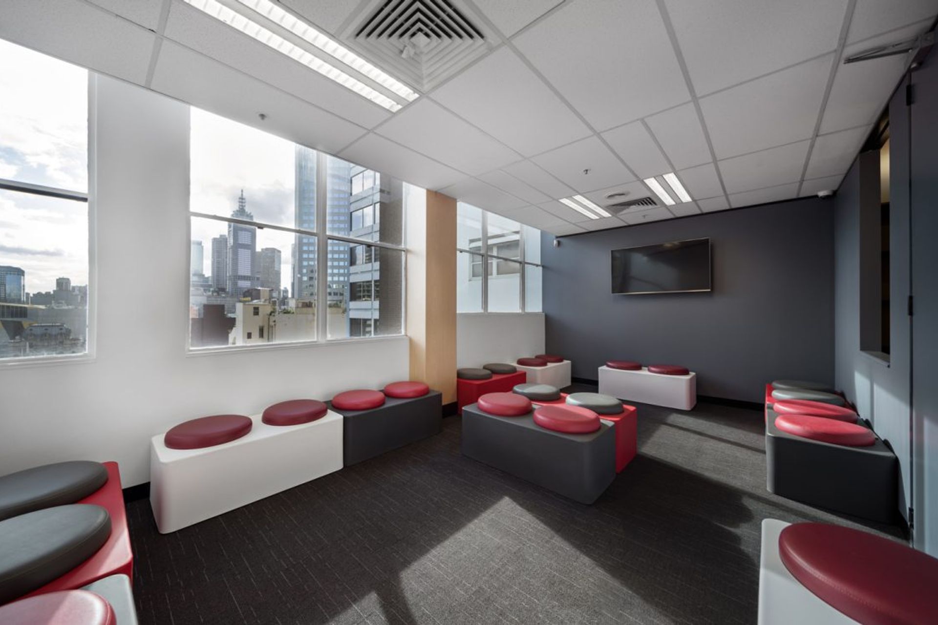 Photographer: Gallant Lee