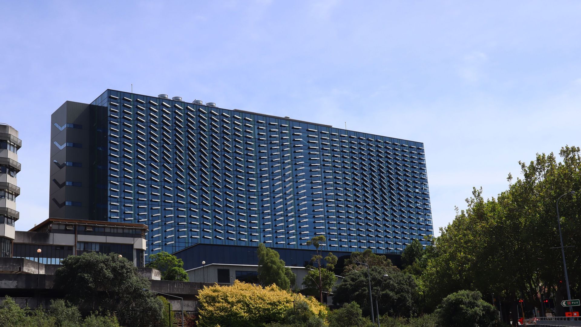 University of Auckalnd - Engineering (B405) banner