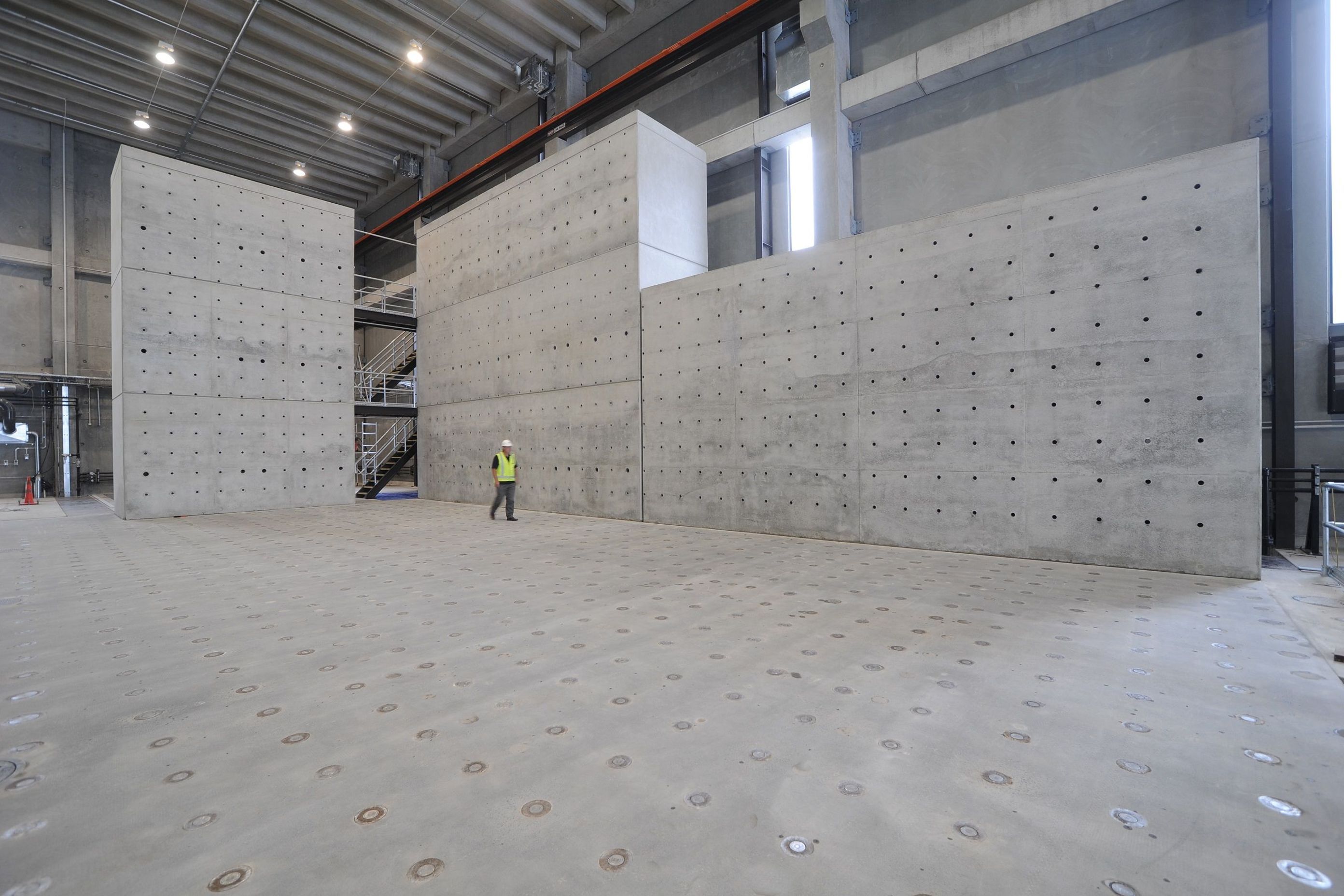 University of Auckland Engineering: the largest seismic testing facility in Australasia