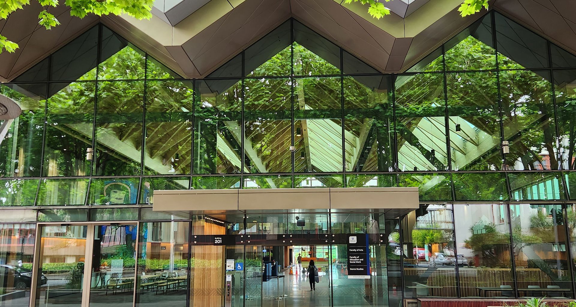University of Auckland Building 201 banner