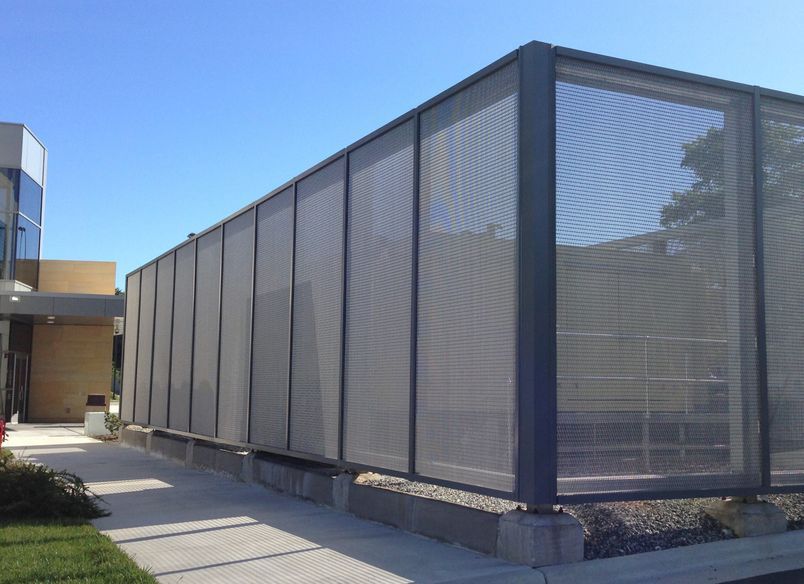 Hiding Mechanical Systems with Mesh Fences