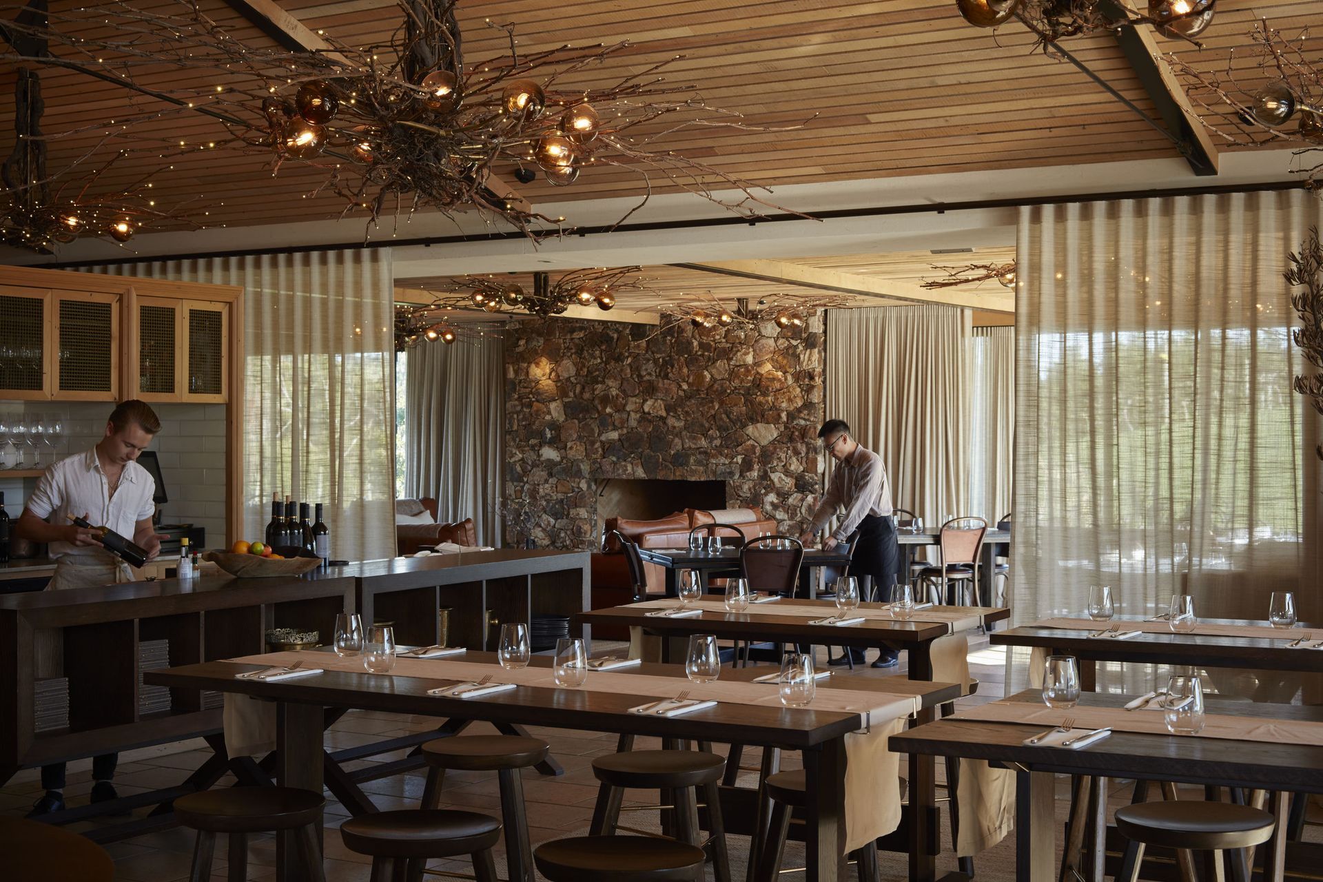 Restaurant-2.jpg