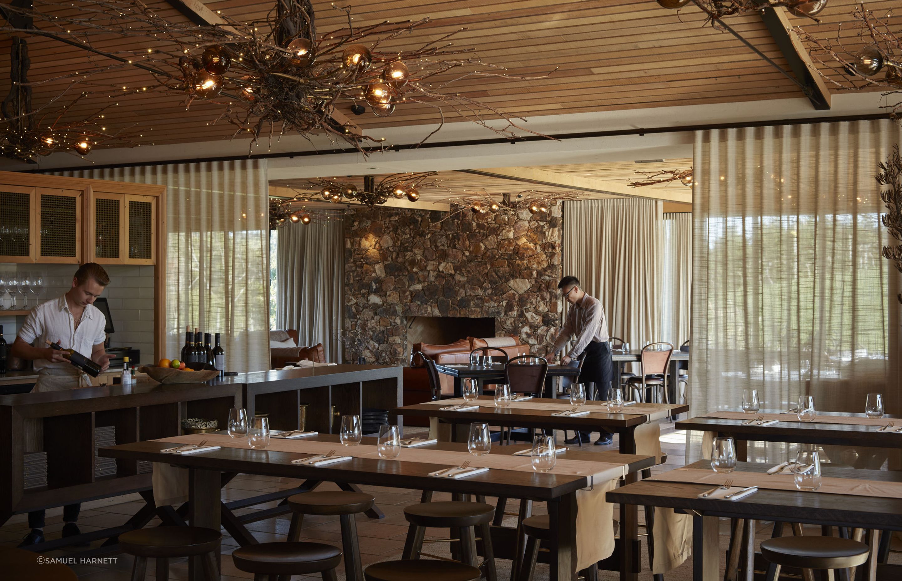Restaurant-2.jpg