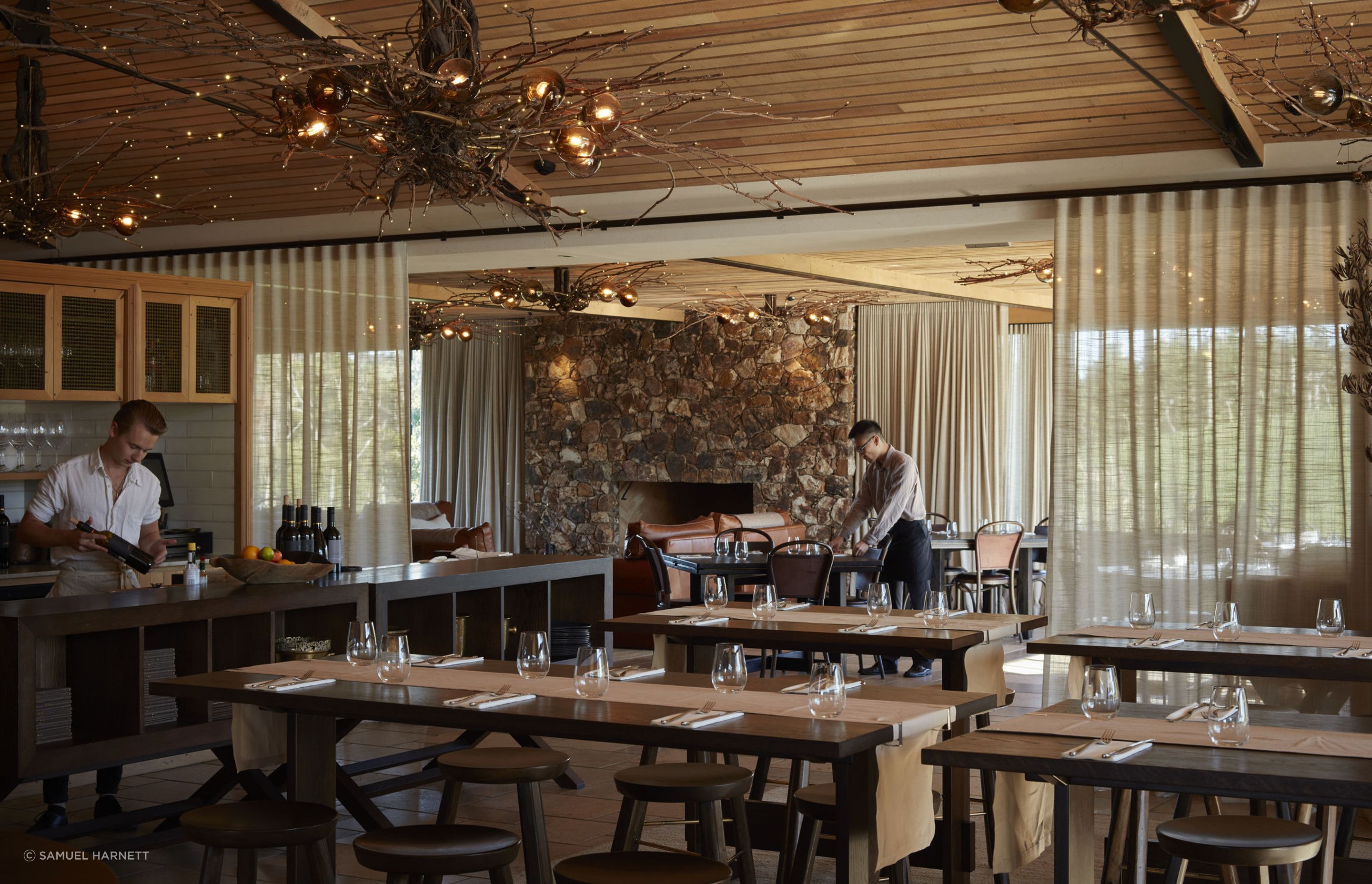 Restaurant-2.jpg
