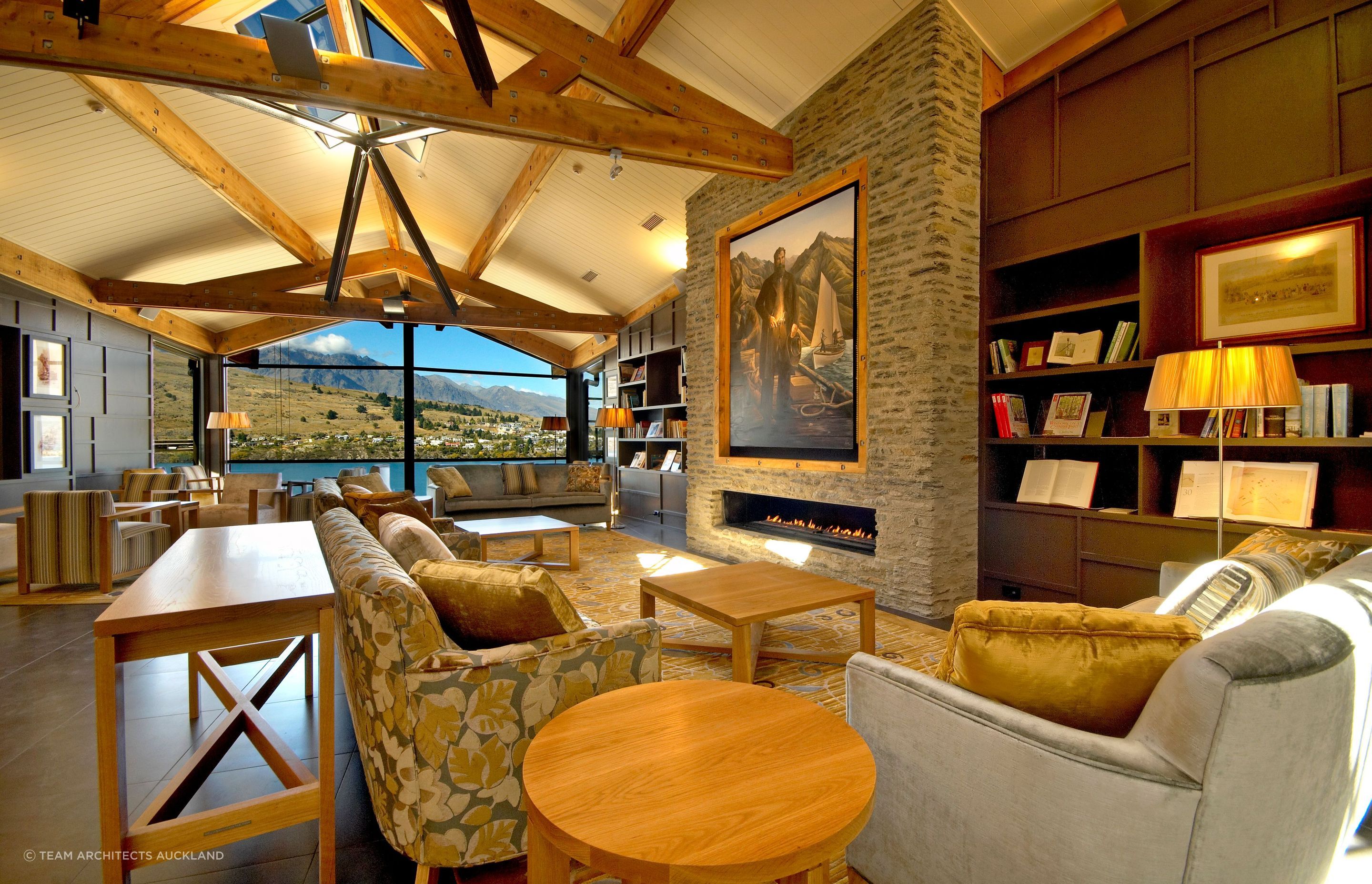 THE-REESView-of-Entry-Foyer-Reception2-of-6-v4.jpg