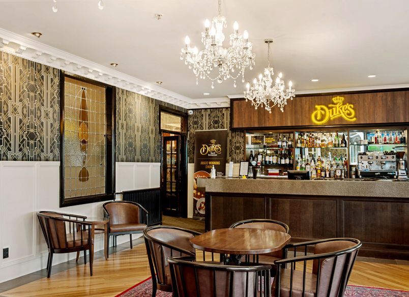 Dukes Bar