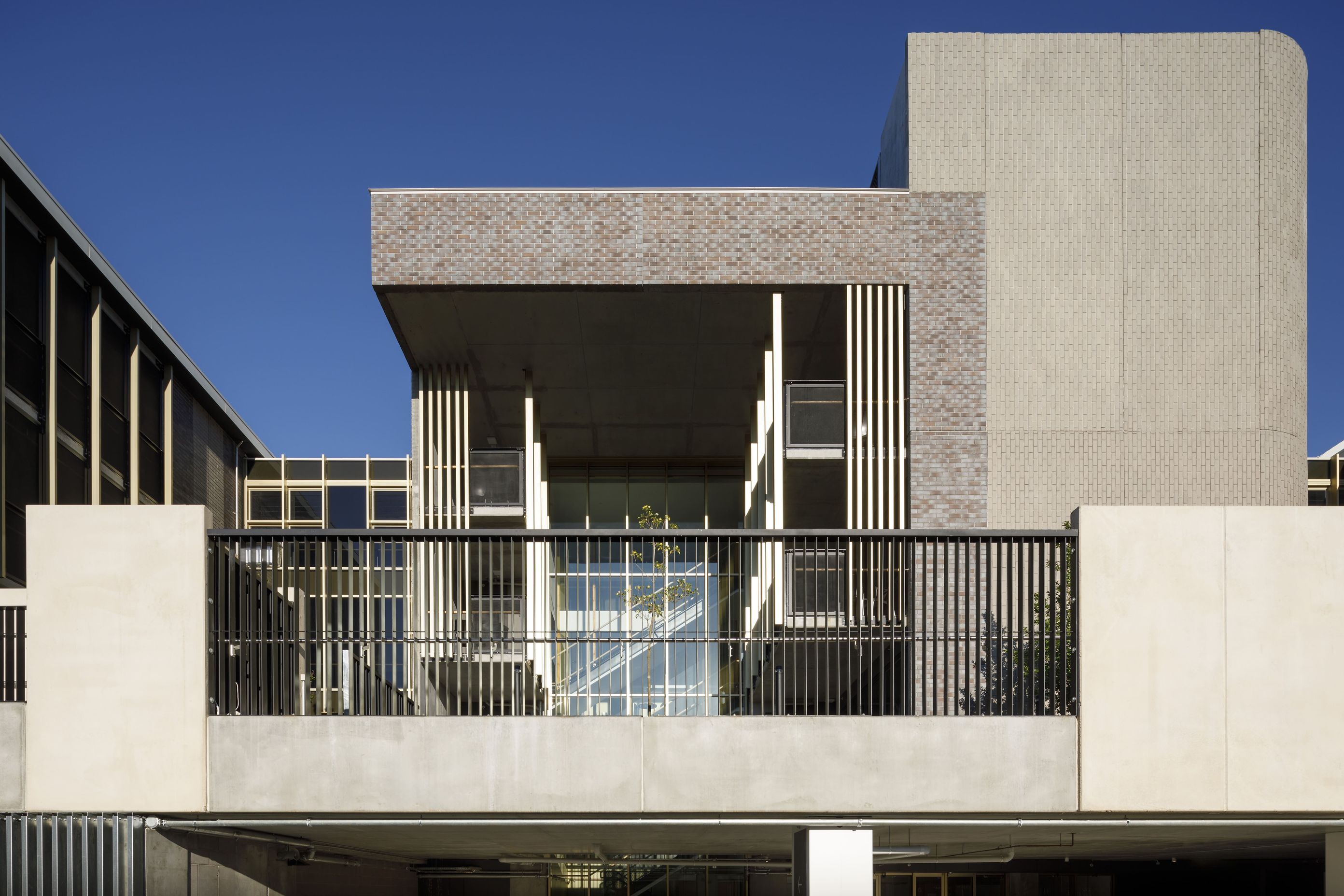 Brick-Inlay-facade-Berengarra-Aged-Care.jpg