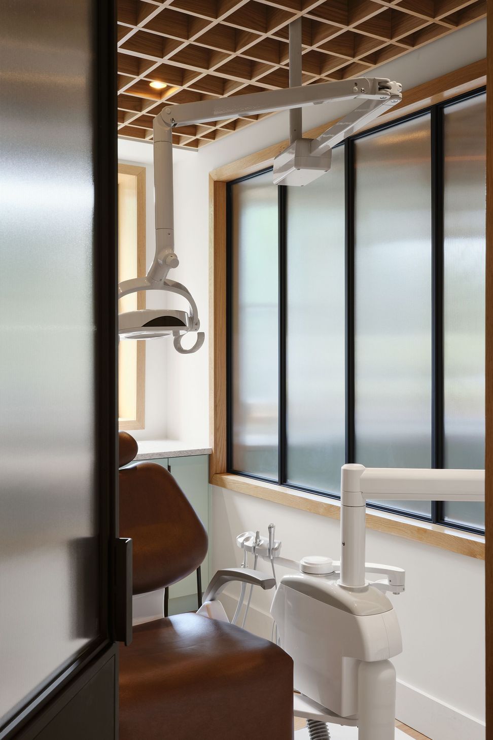 CliniqueOrthodontiqueMonkland-101-Credit-Maxime-Brouillet.jpg