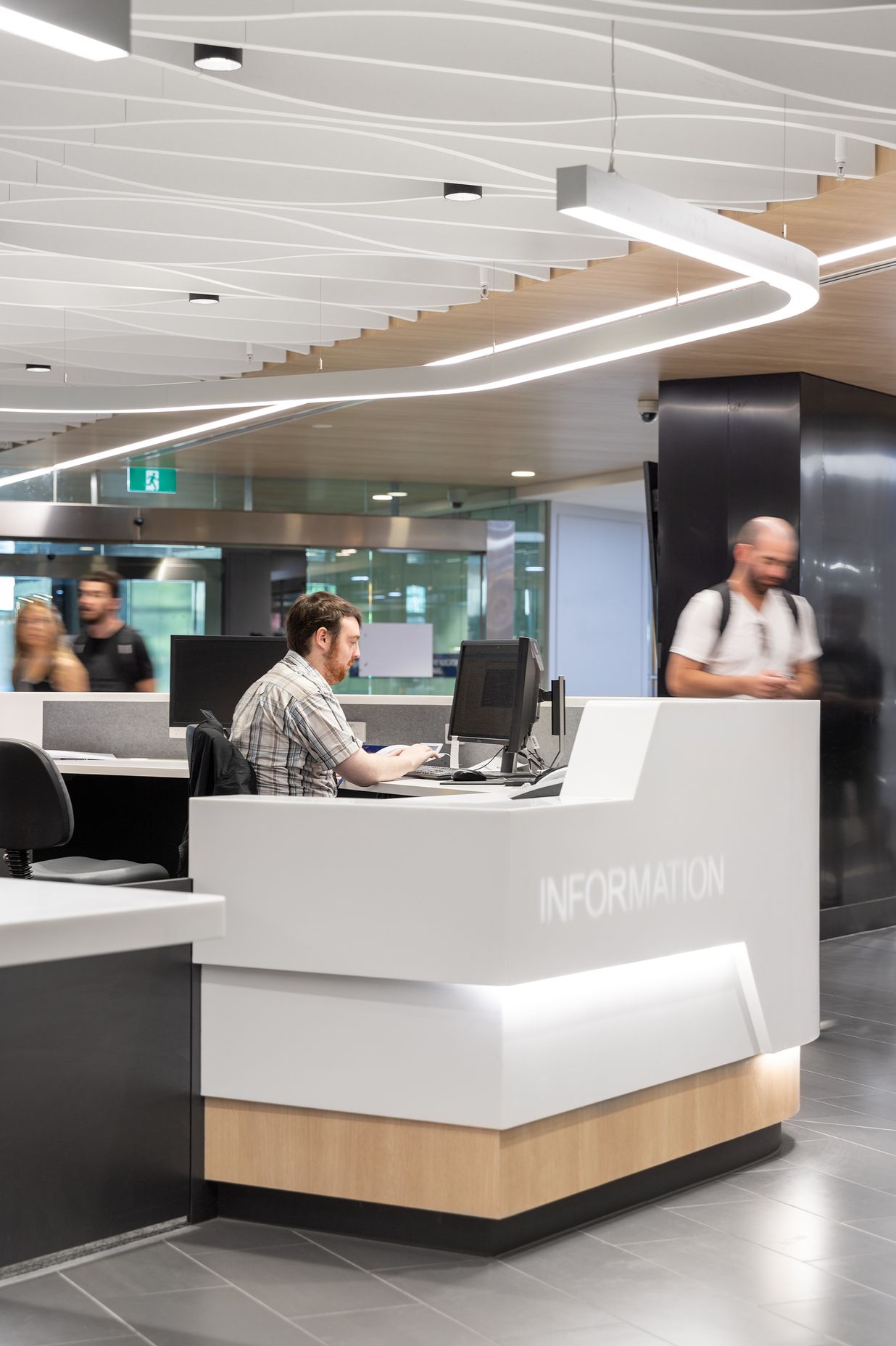Royal Melbourne Hospital Entry