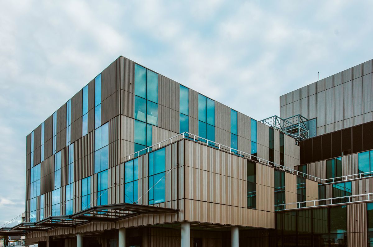 Taranaki Base Hospital - East Wing