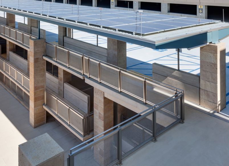 Mesh Balustrade for Outdoor Spaces