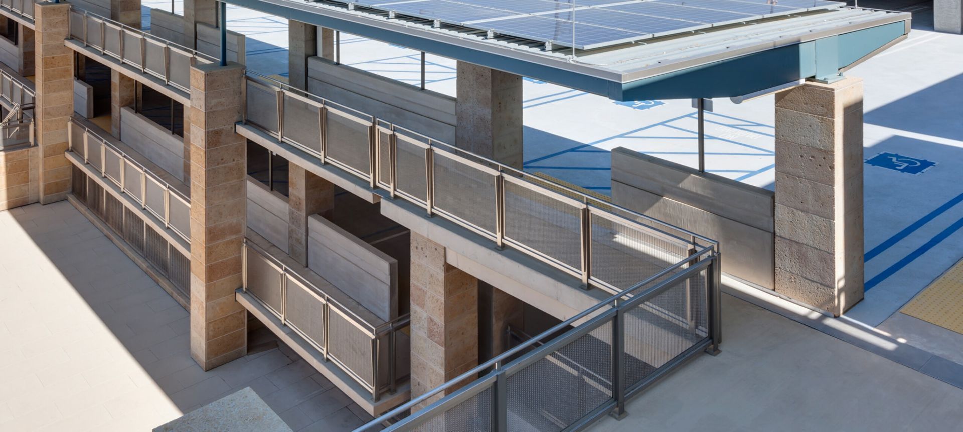 Mesh Balustrade for Outdoor Spaces banner