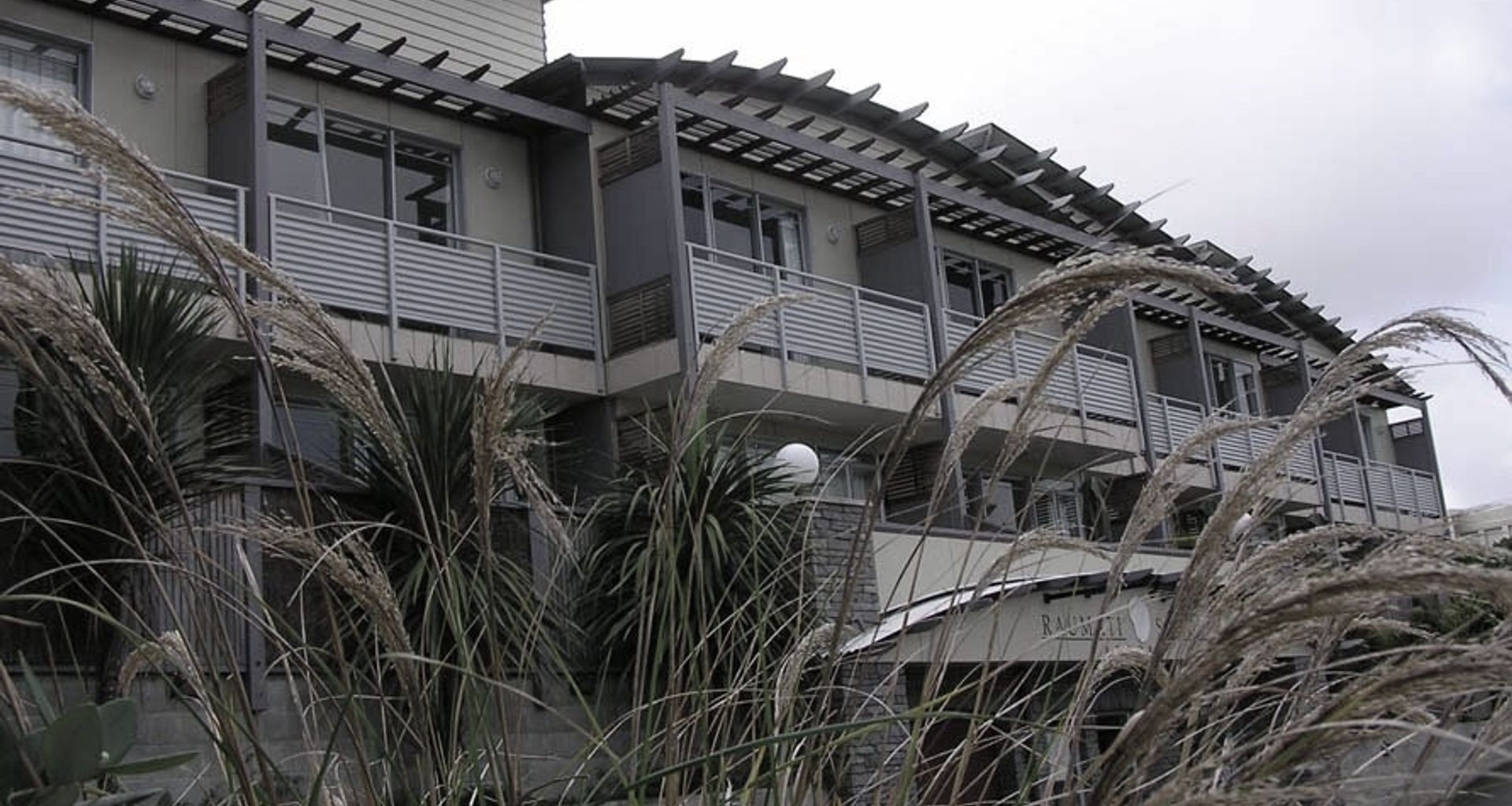 Raumati Sands Resort banner