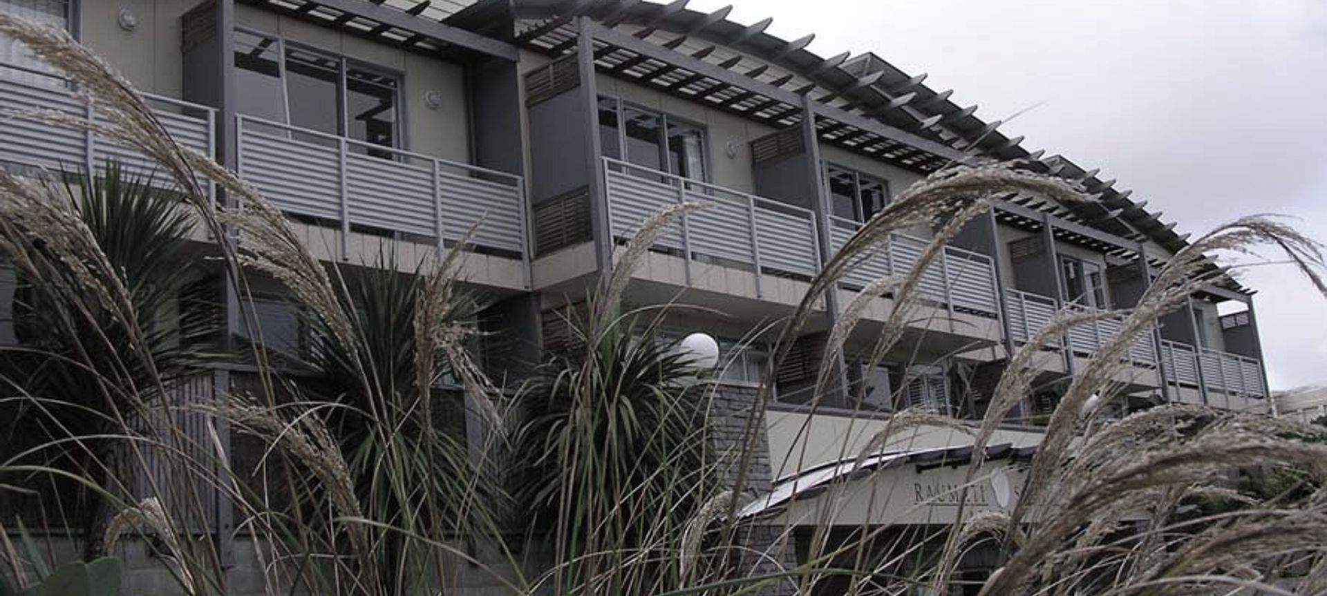 Raumati Sands Resort banner