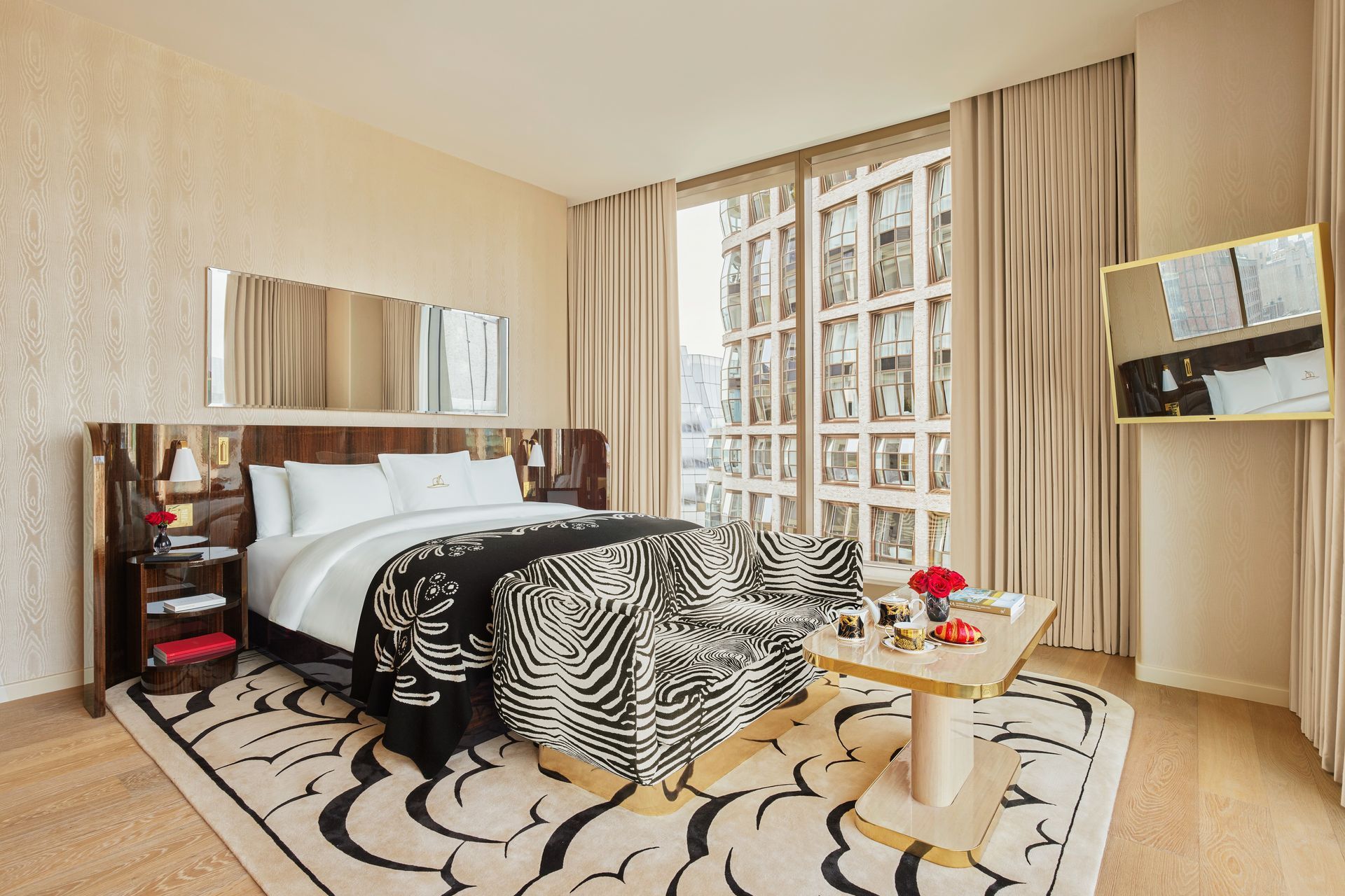 13-Signature-Corner-King-Bedroom-Copy.jpg