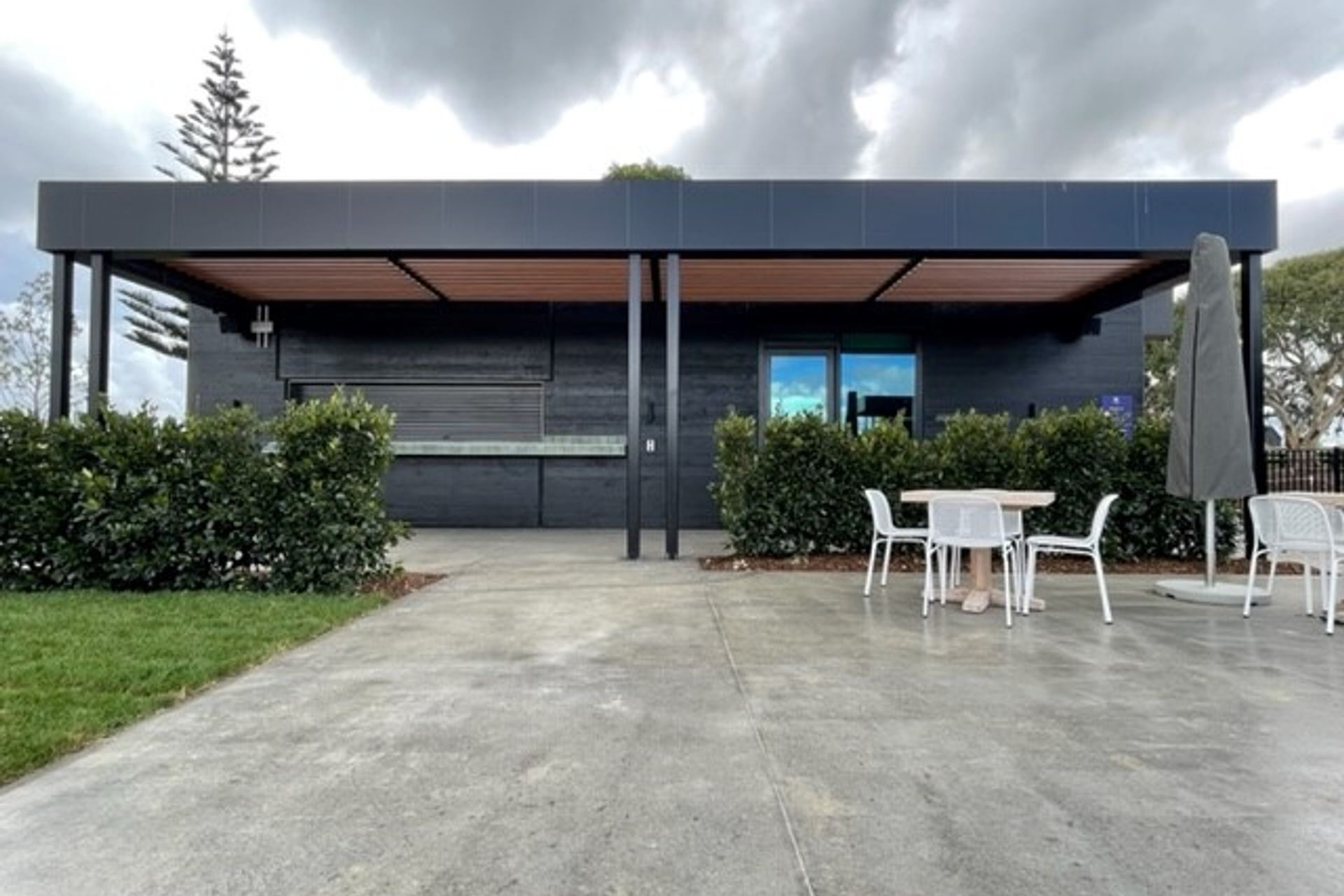 Watts & Hughes- DoubleTree by Hilton Karaka