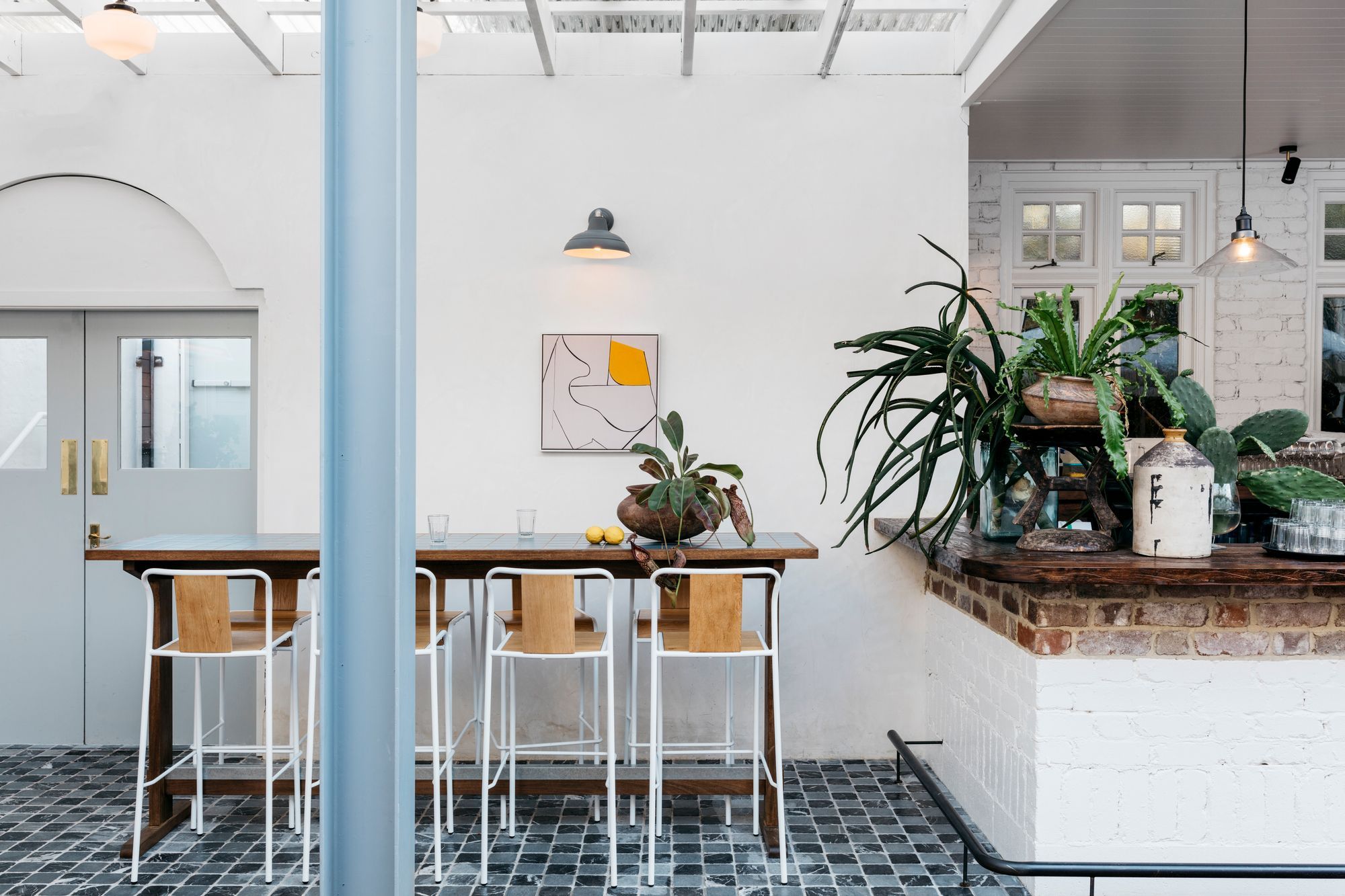 Mona Vale Hotel