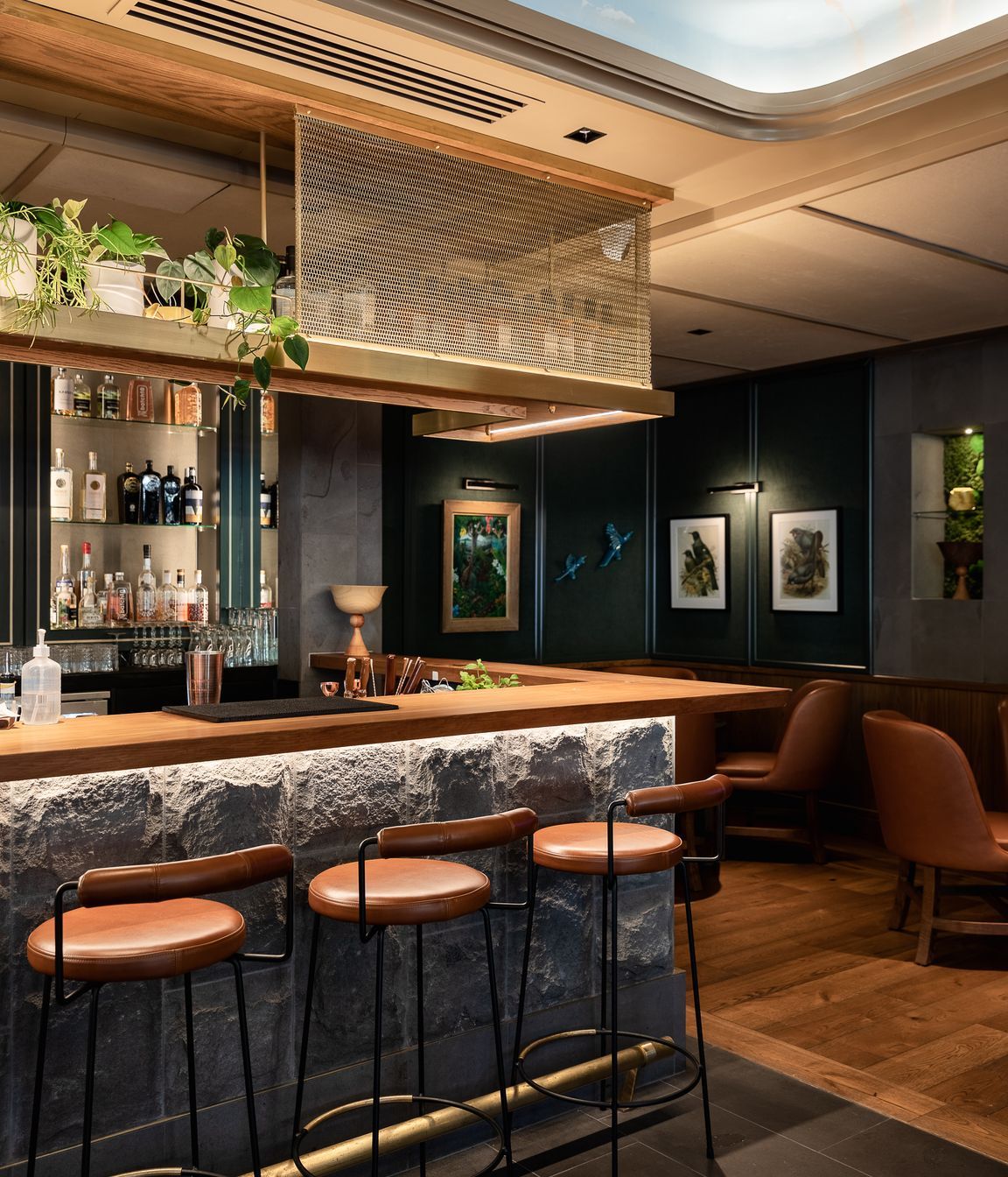 The hotel bar was fitted out in keeping with the textural and biophilic qualities of the rooms.