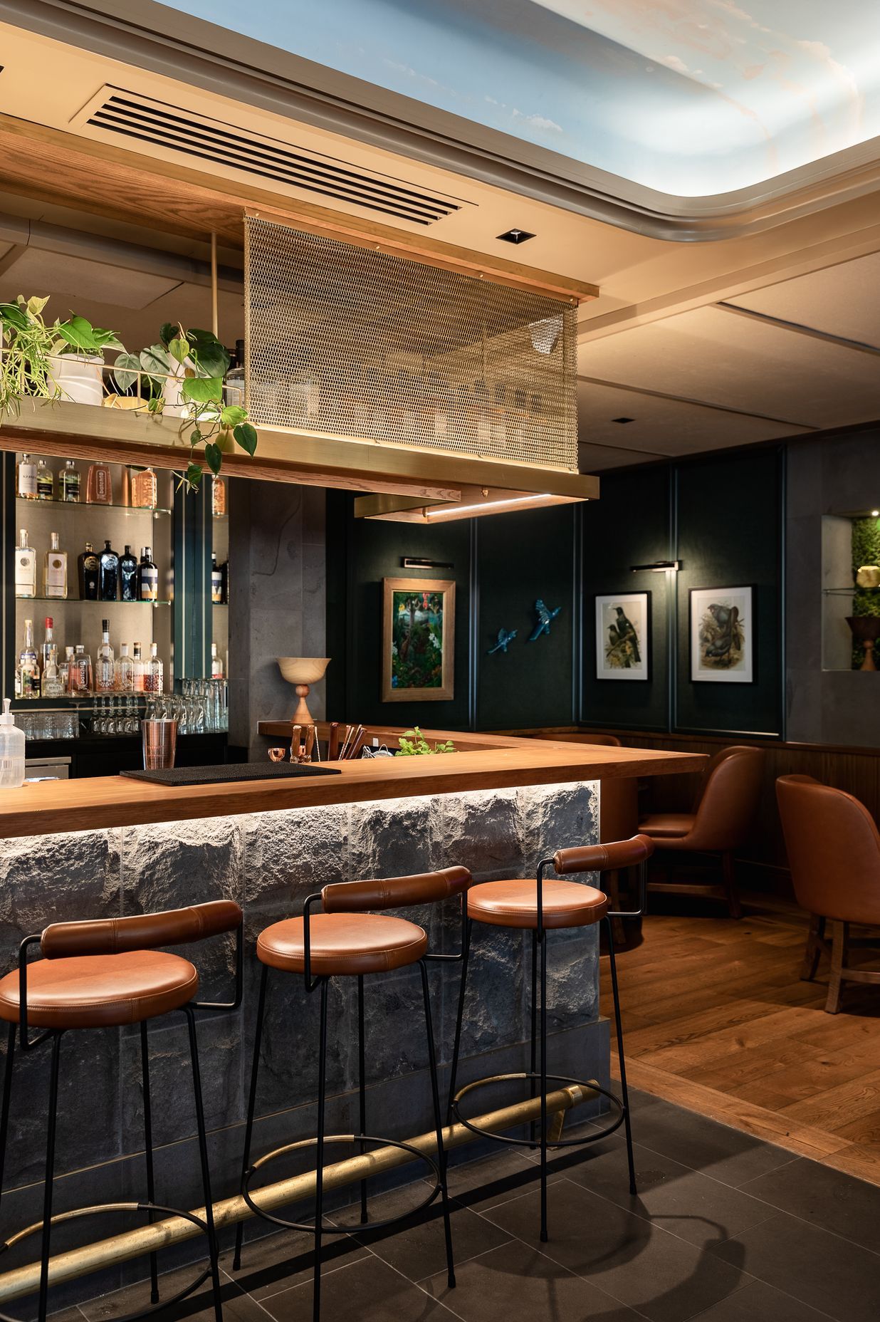 The hotel bar was fitted out in keeping with the textural and biophilic qualities of the rooms.