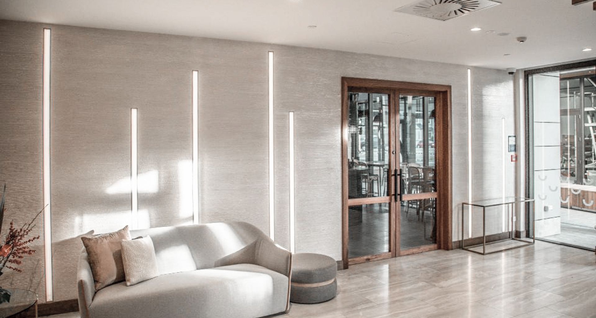Polished Plaster - Luxury Hotel banner