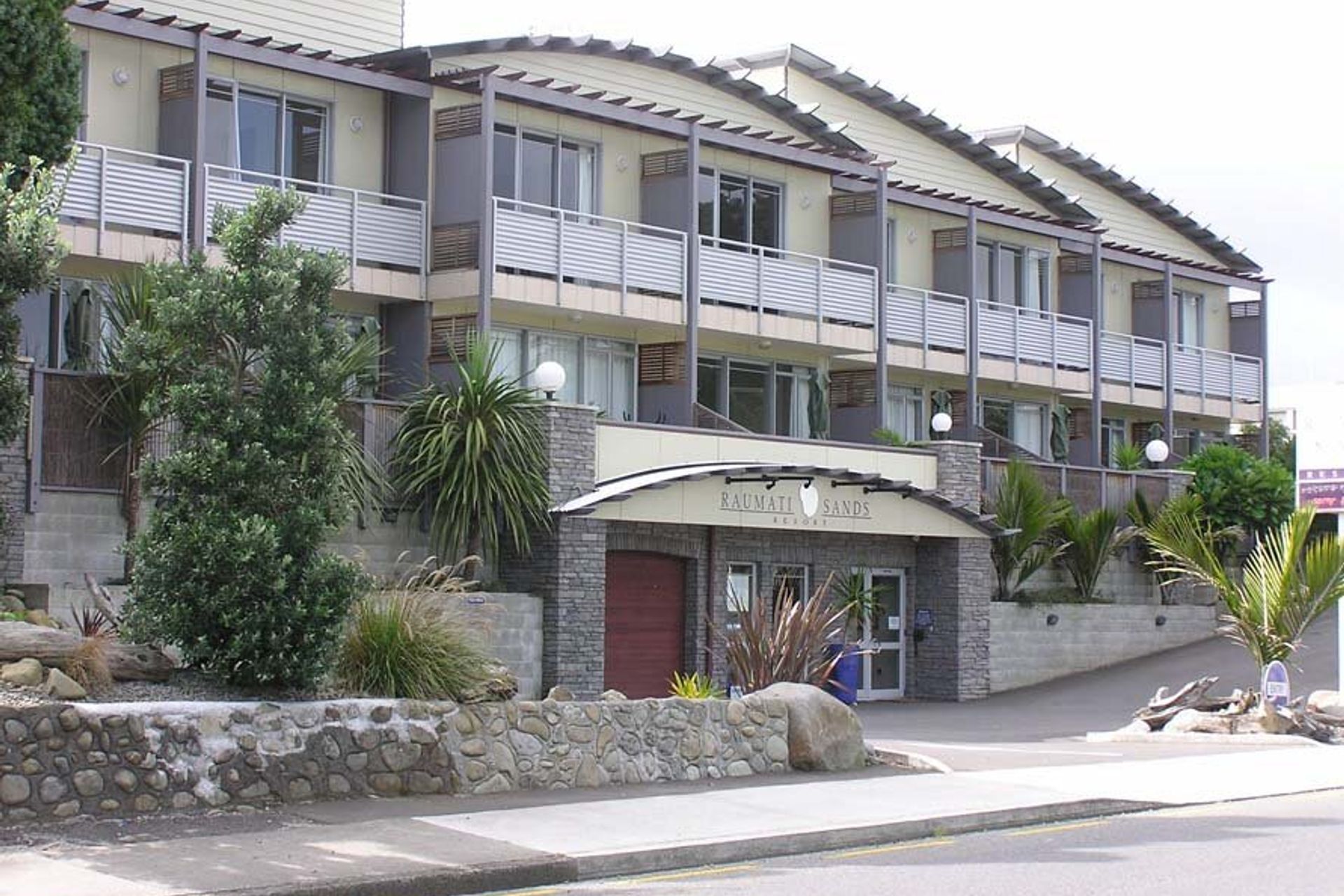 Raumati Sands Resort