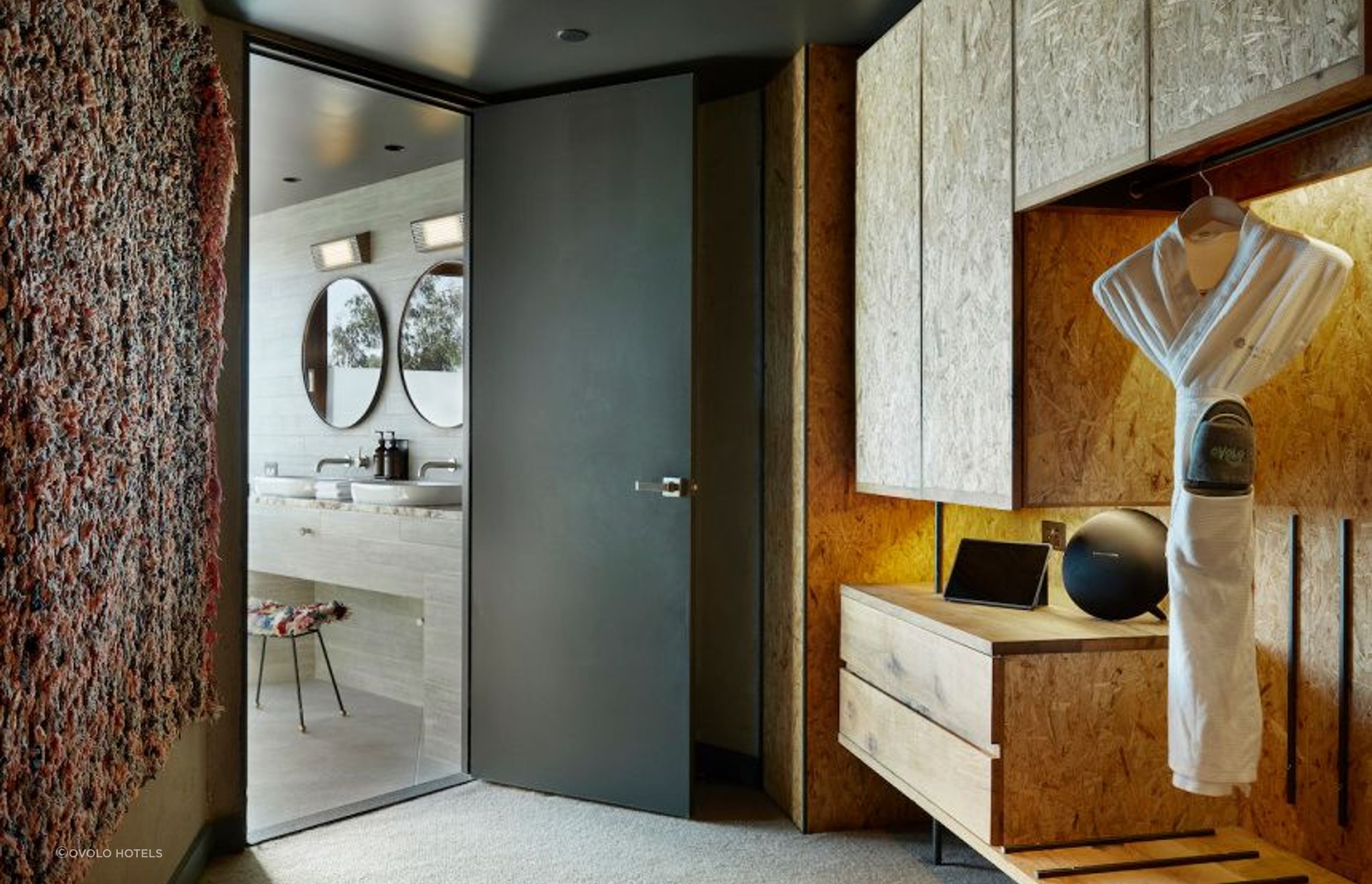 Ovolo Nishi, Canberra