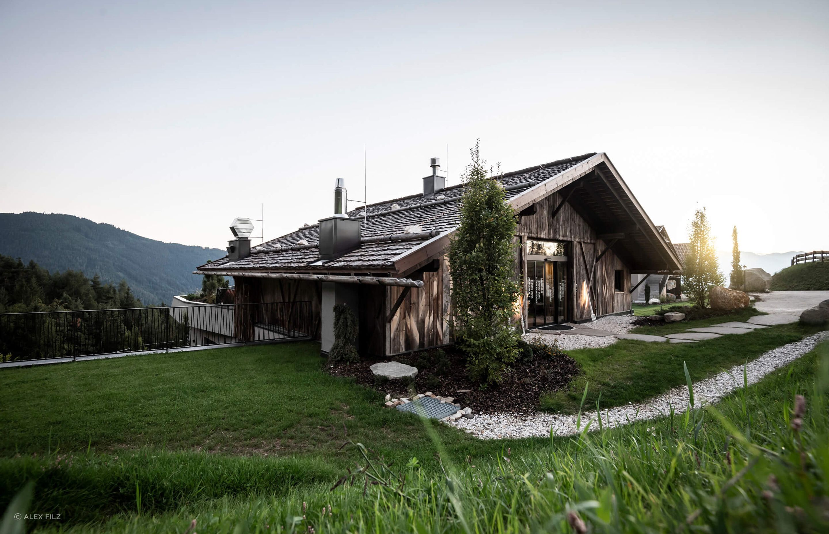 BD-Eva-Gfell-Hotel-Vols-am-Schlern-Italy-Exterior-9.jpeg