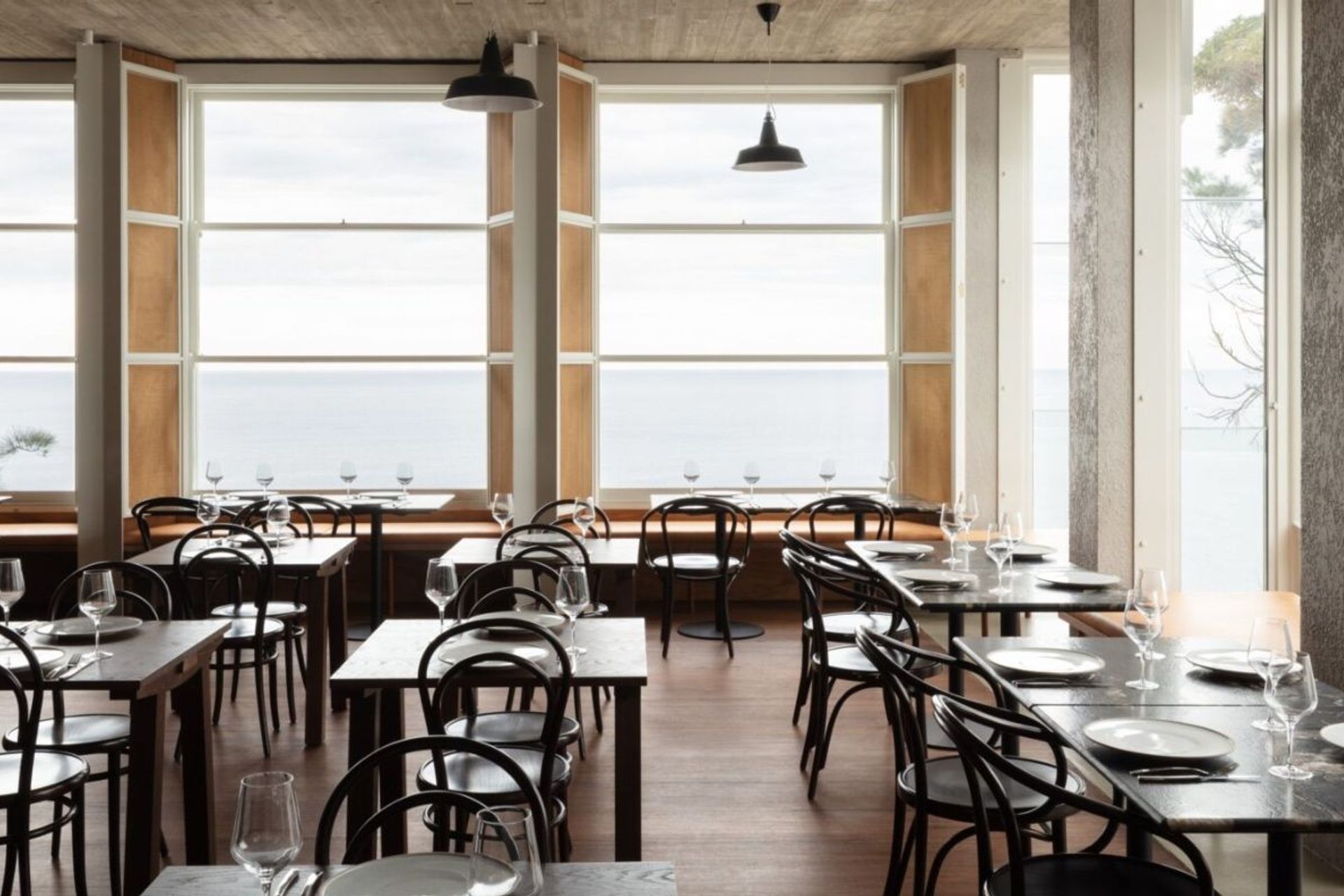 Apollo Limestone Honed | Welsh + Major | Mammoth Projects | Bedrock Tiling