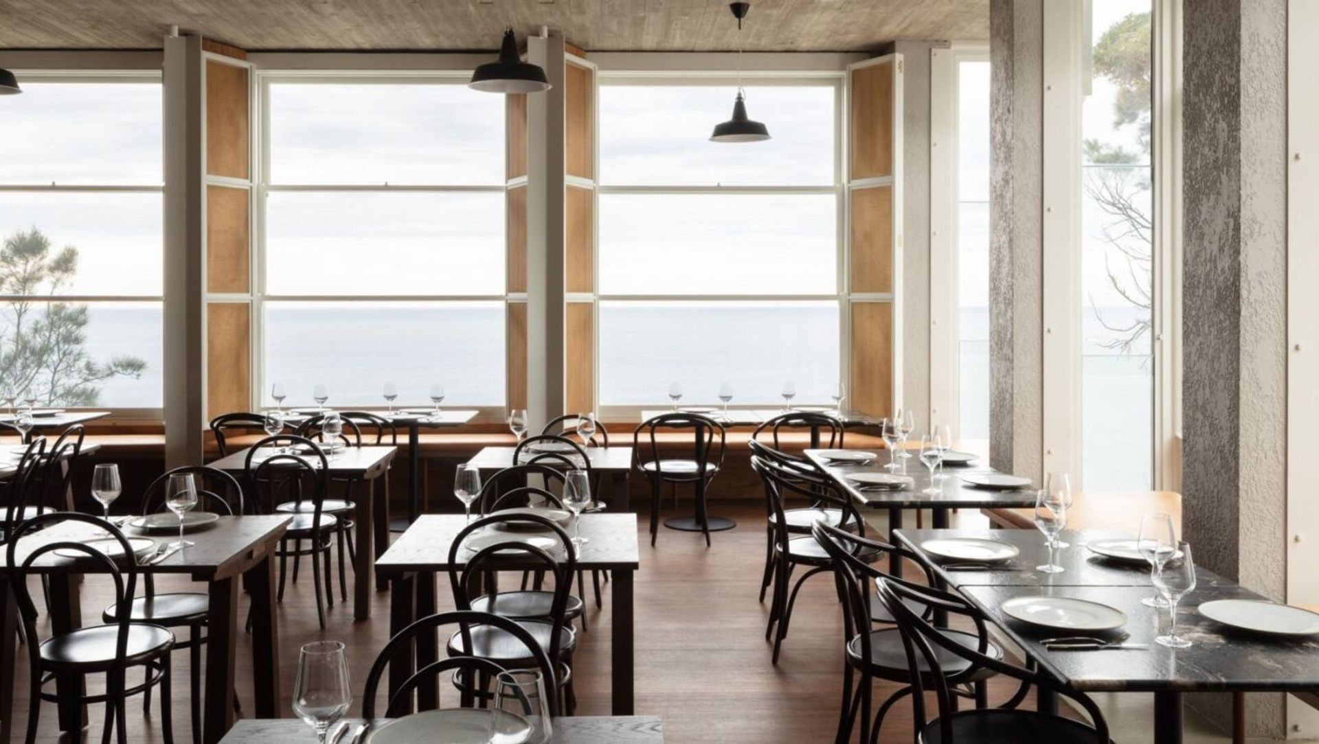Apollo Limestone Honed | Welsh + Major | Mammoth Projects | Bedrock Tiling