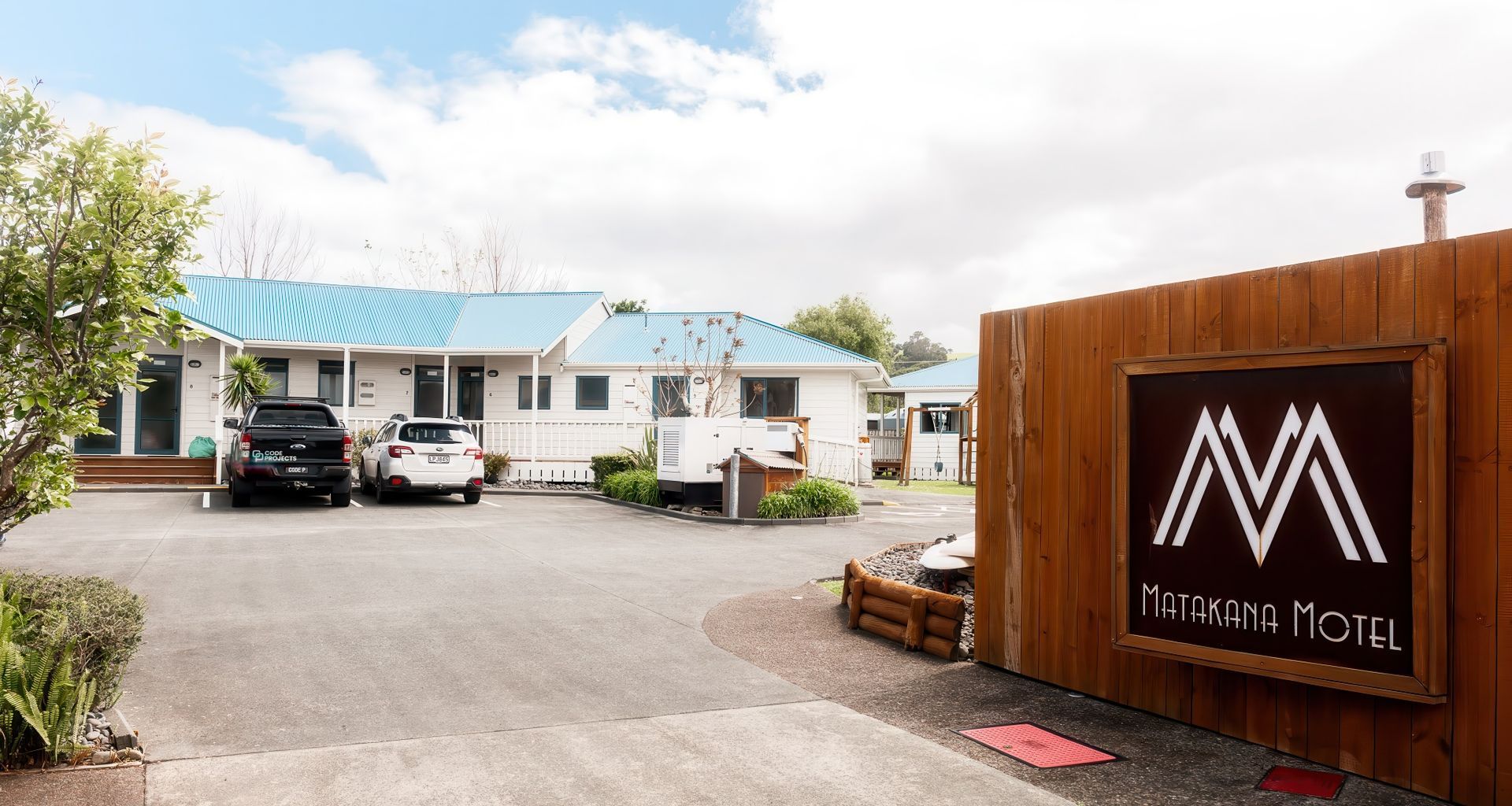 Matakana Motel banner