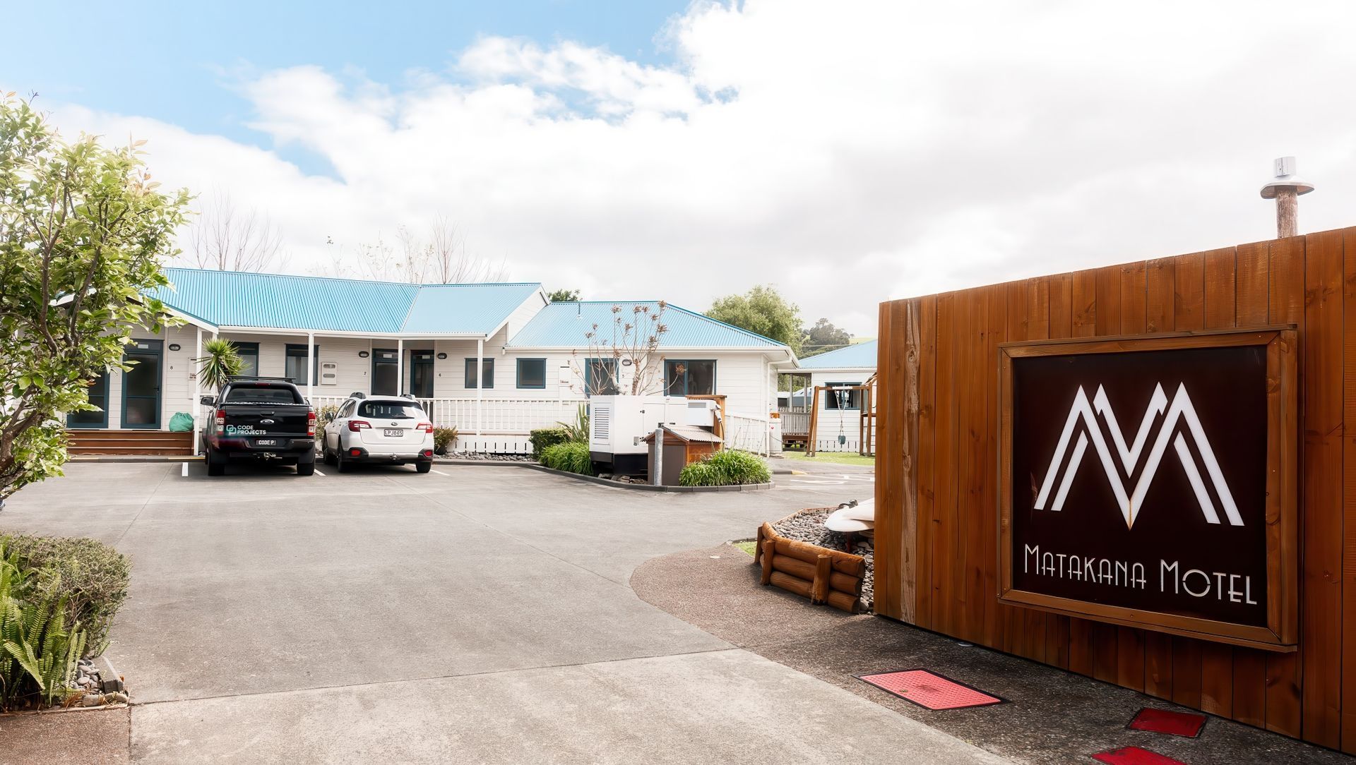 Matakana Motel banner