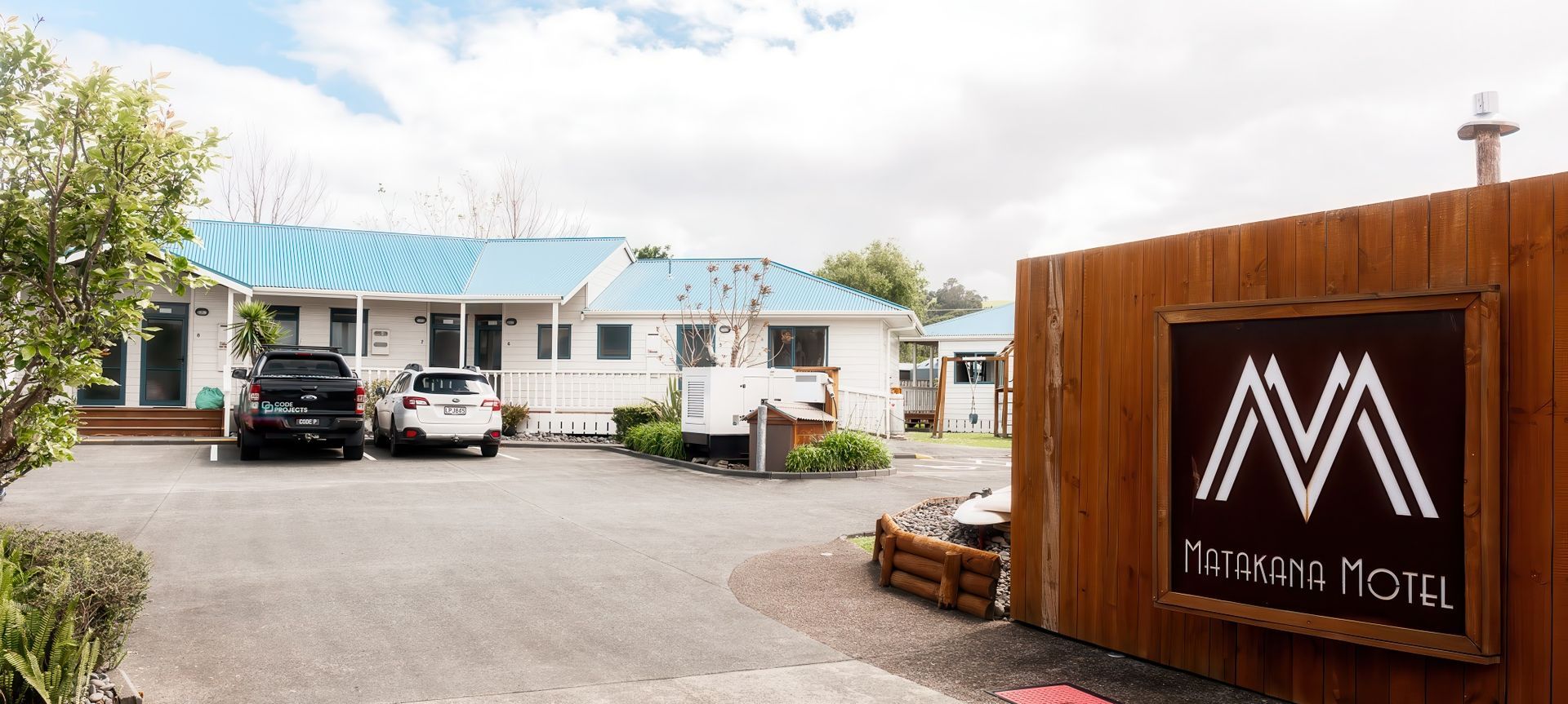 Matakana Motel banner