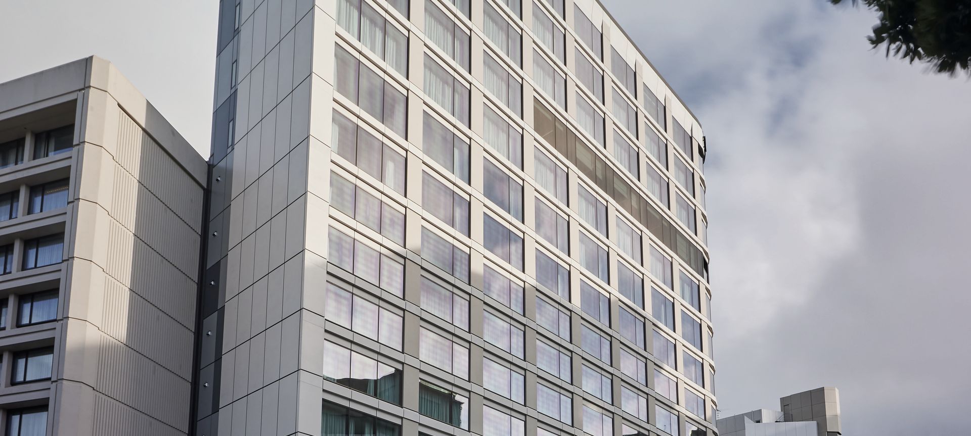 Cordis Hotel, Auckland banner
