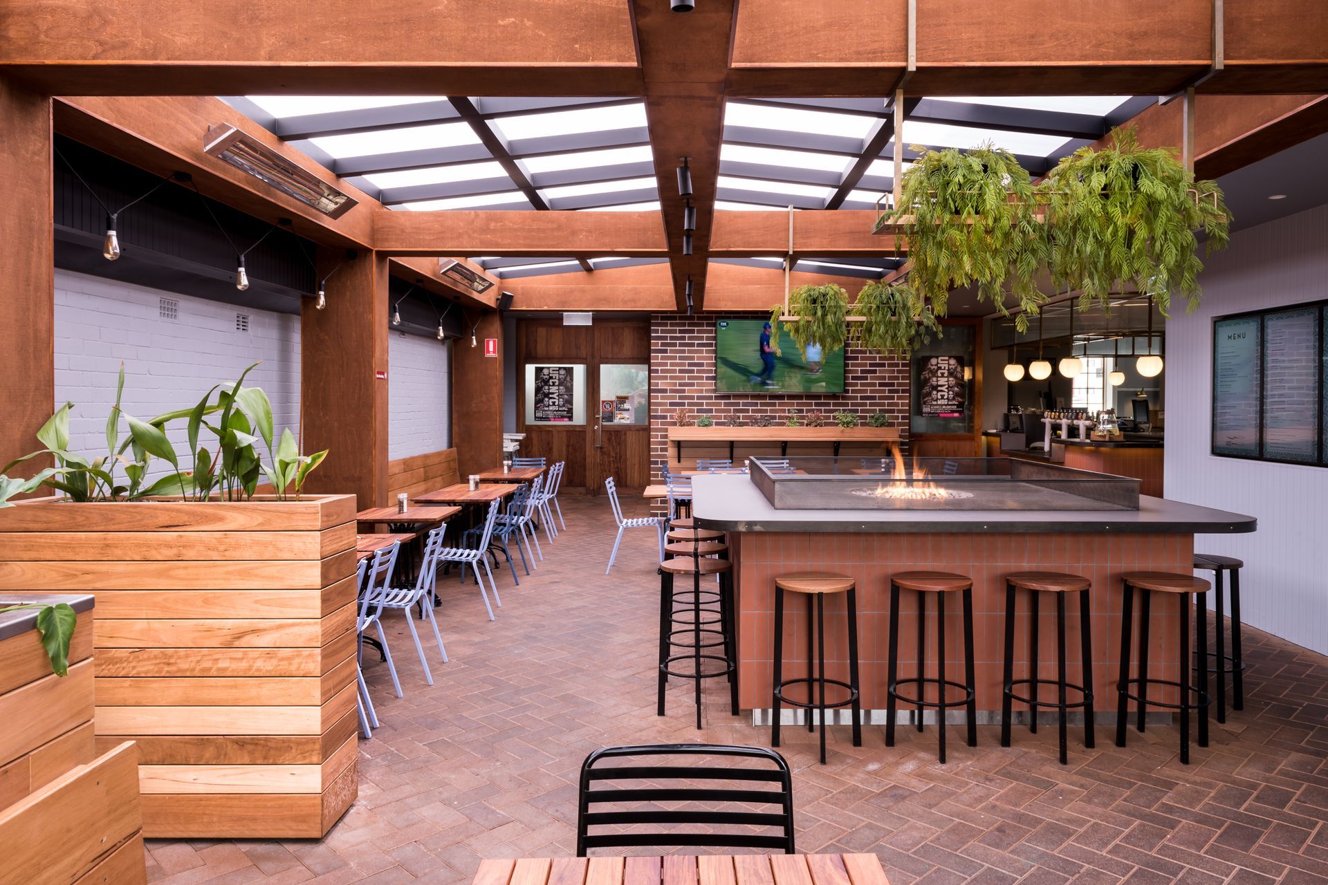 Crossways Hotel, Strathfield