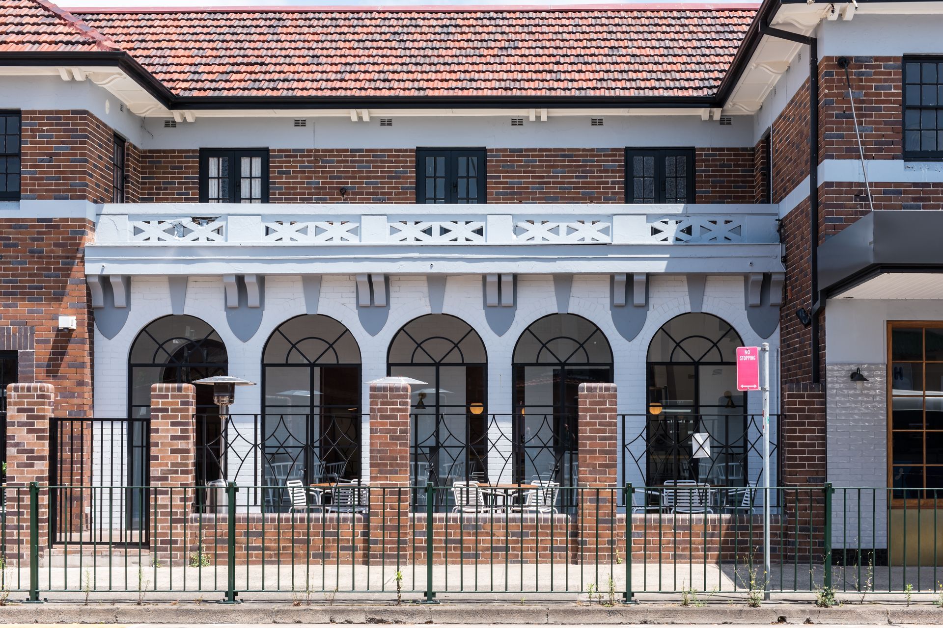 Crossways Hotel, Strathfield