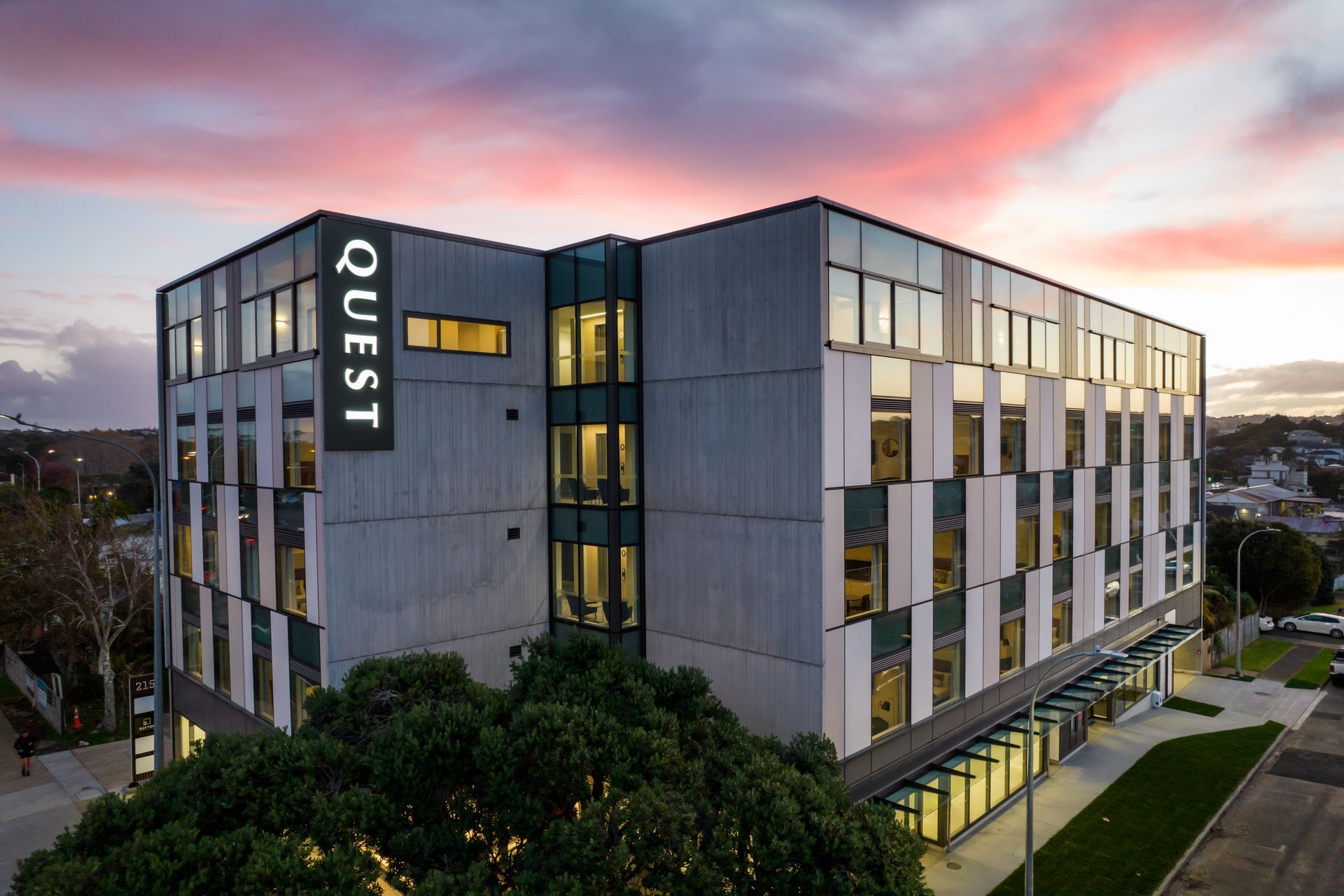 Quest Hotel, Takapuna