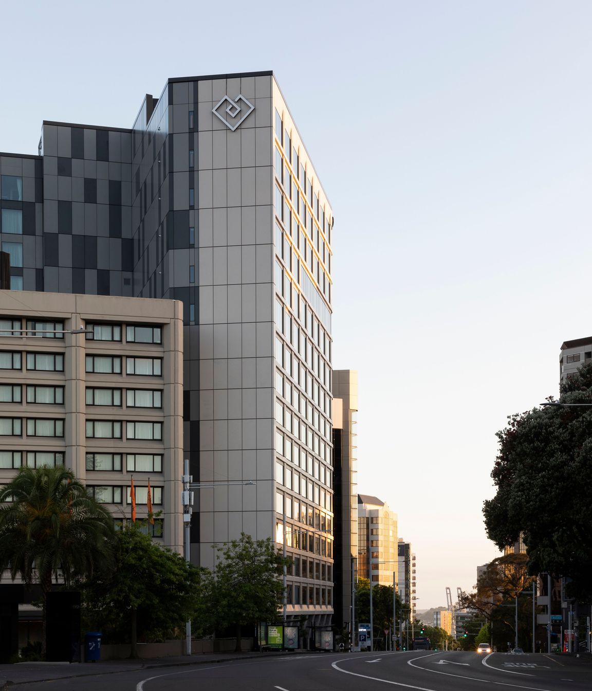 The 17-storey pinnacle tower adjoined to the old building matches the floor heights of the original,  but the floors above it are taller – affording grander rooms.