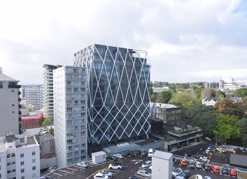 Dominion Constructors - The International