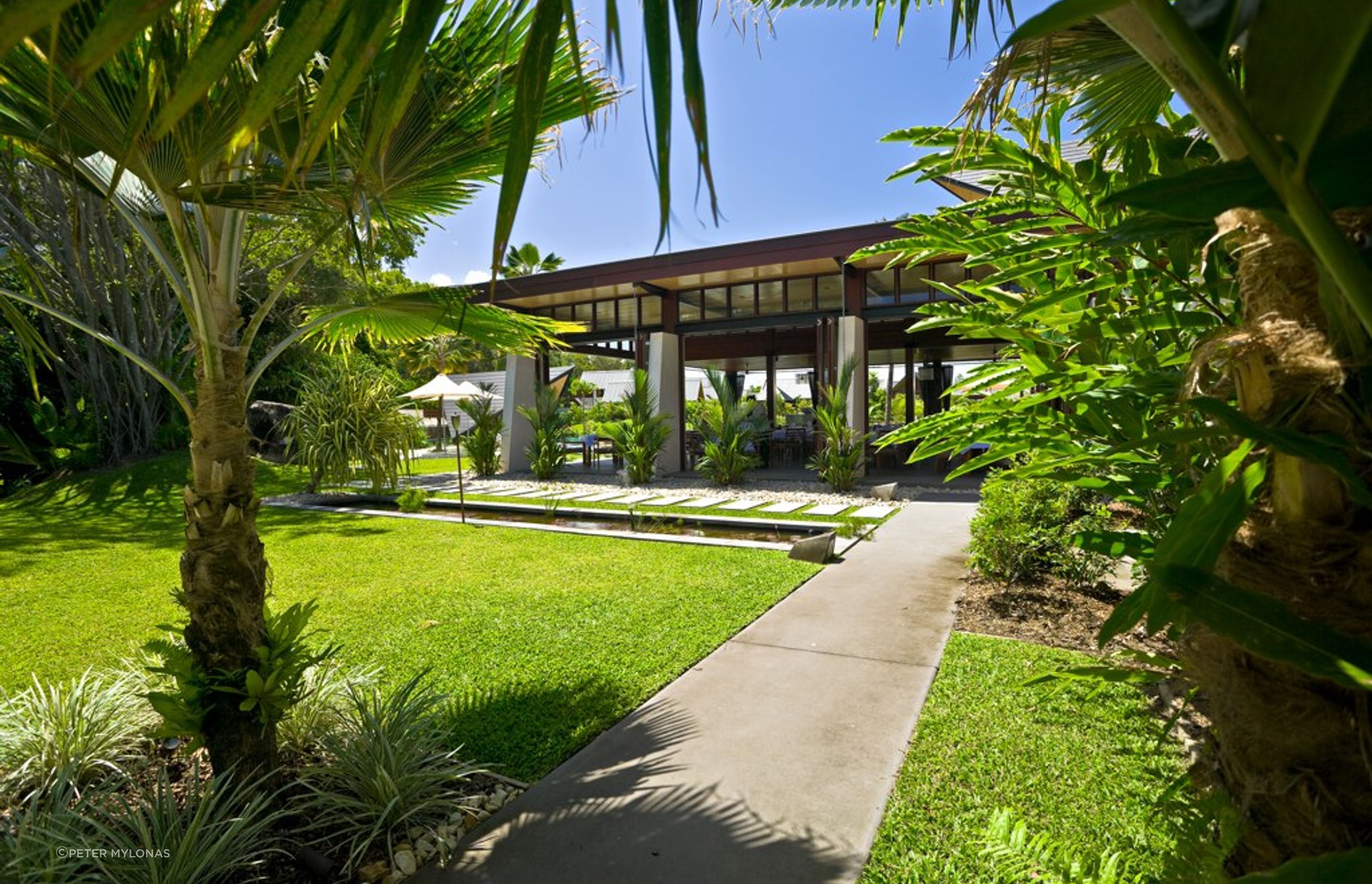 Niramaya Resort & Spa