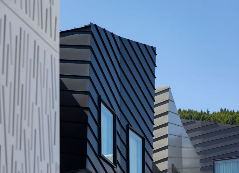 Holiday Inn Express | Detailing | McAuliffe Stevens Architects