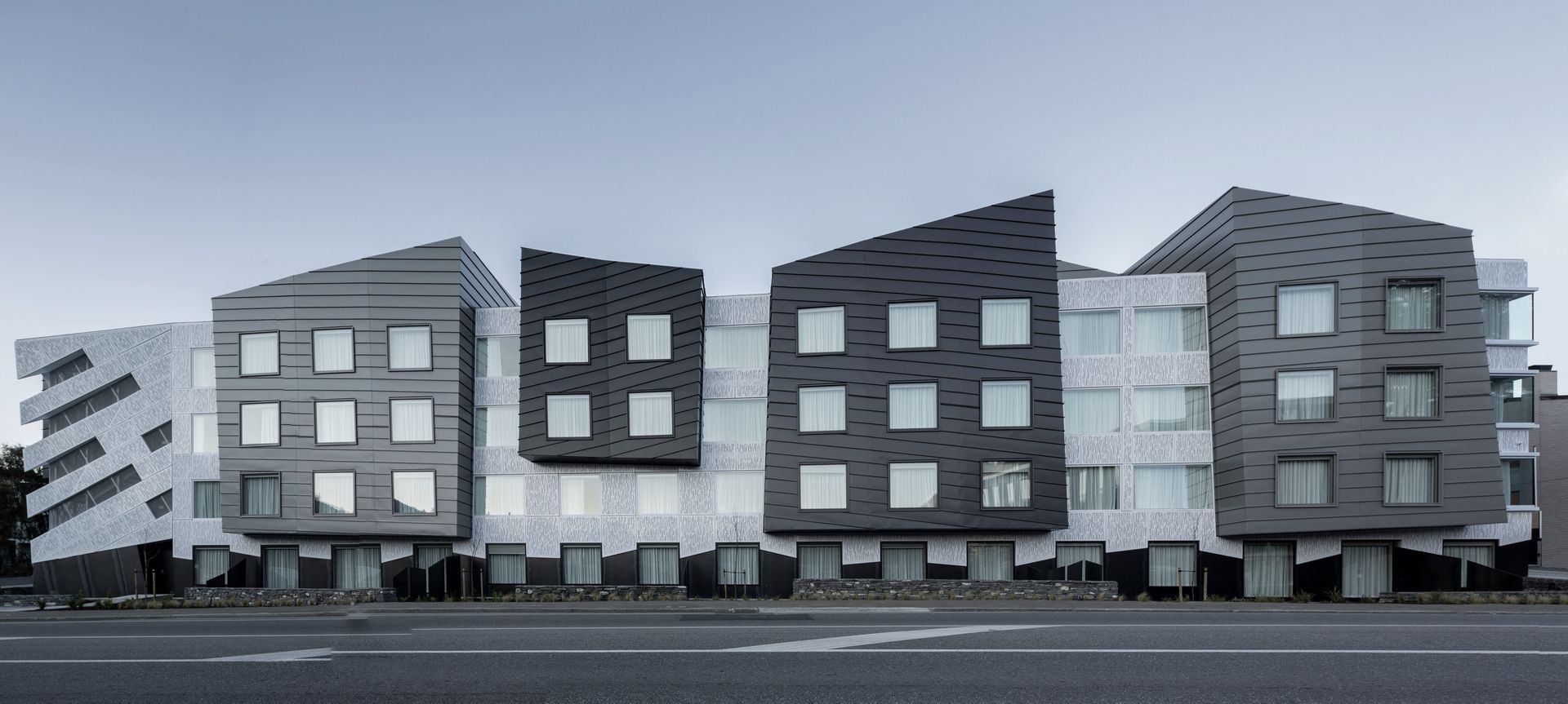 Holiday Inn Express | McAuliffe Stevens Architects banner