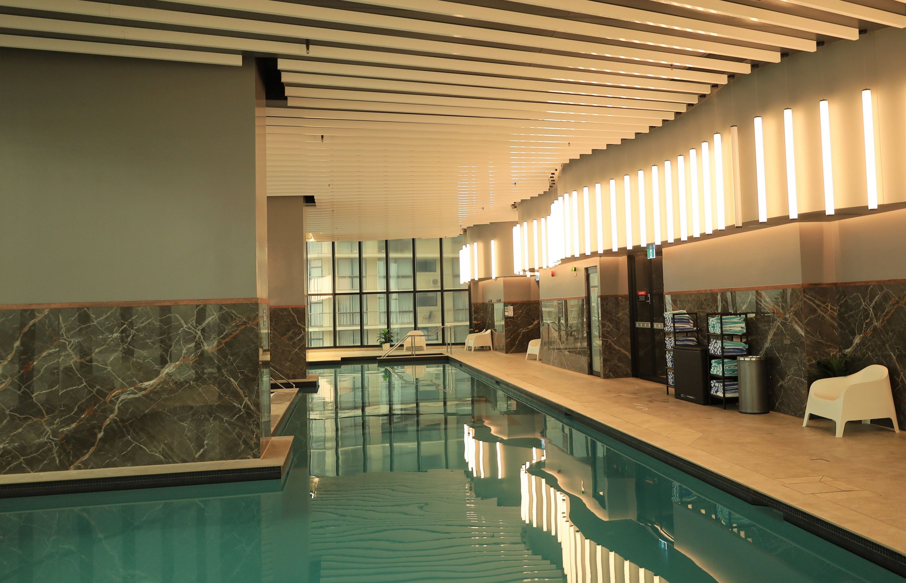 Meriton Suites Surfers Paradise - Gold Coast