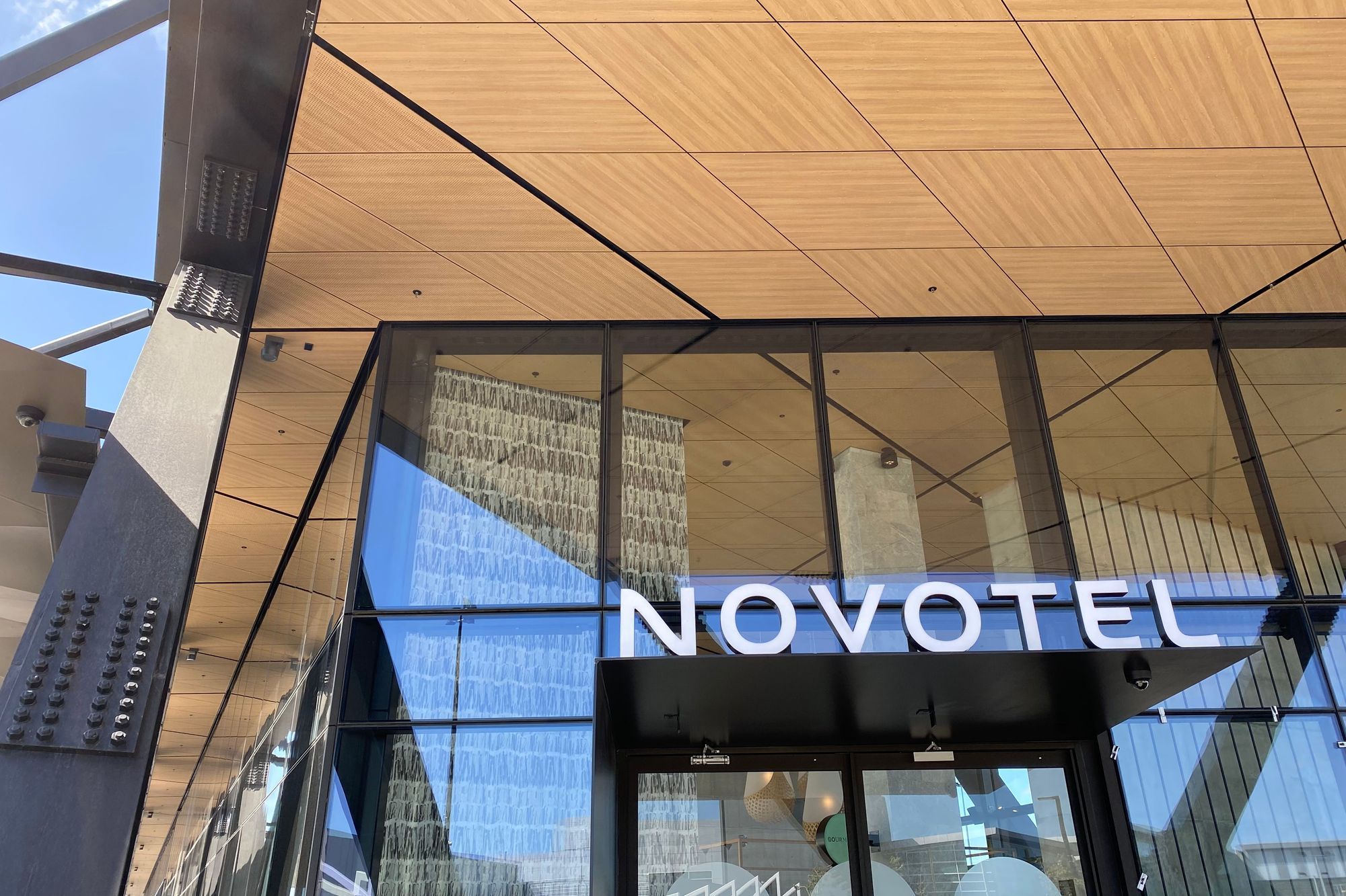 Complete hardware solution for Christchurch Novotel