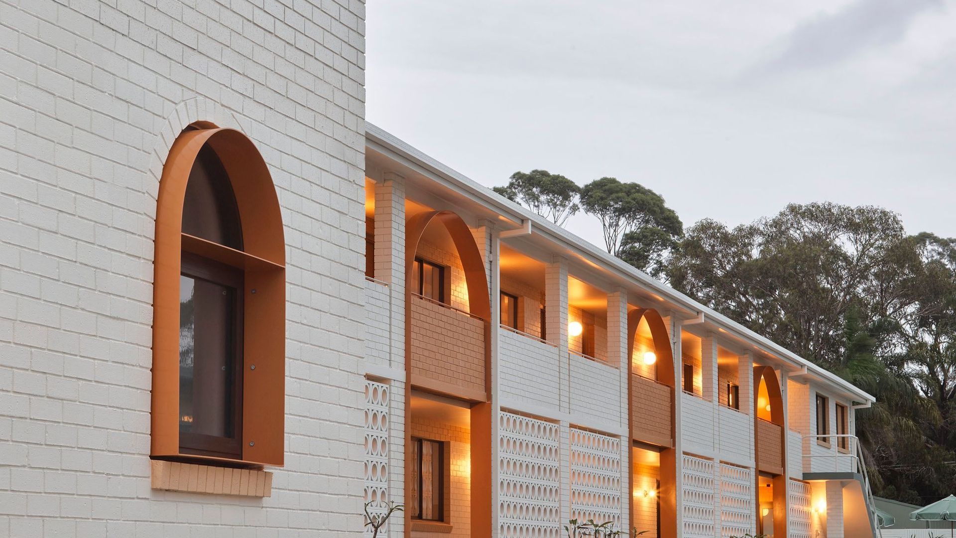 Isla Motel banner