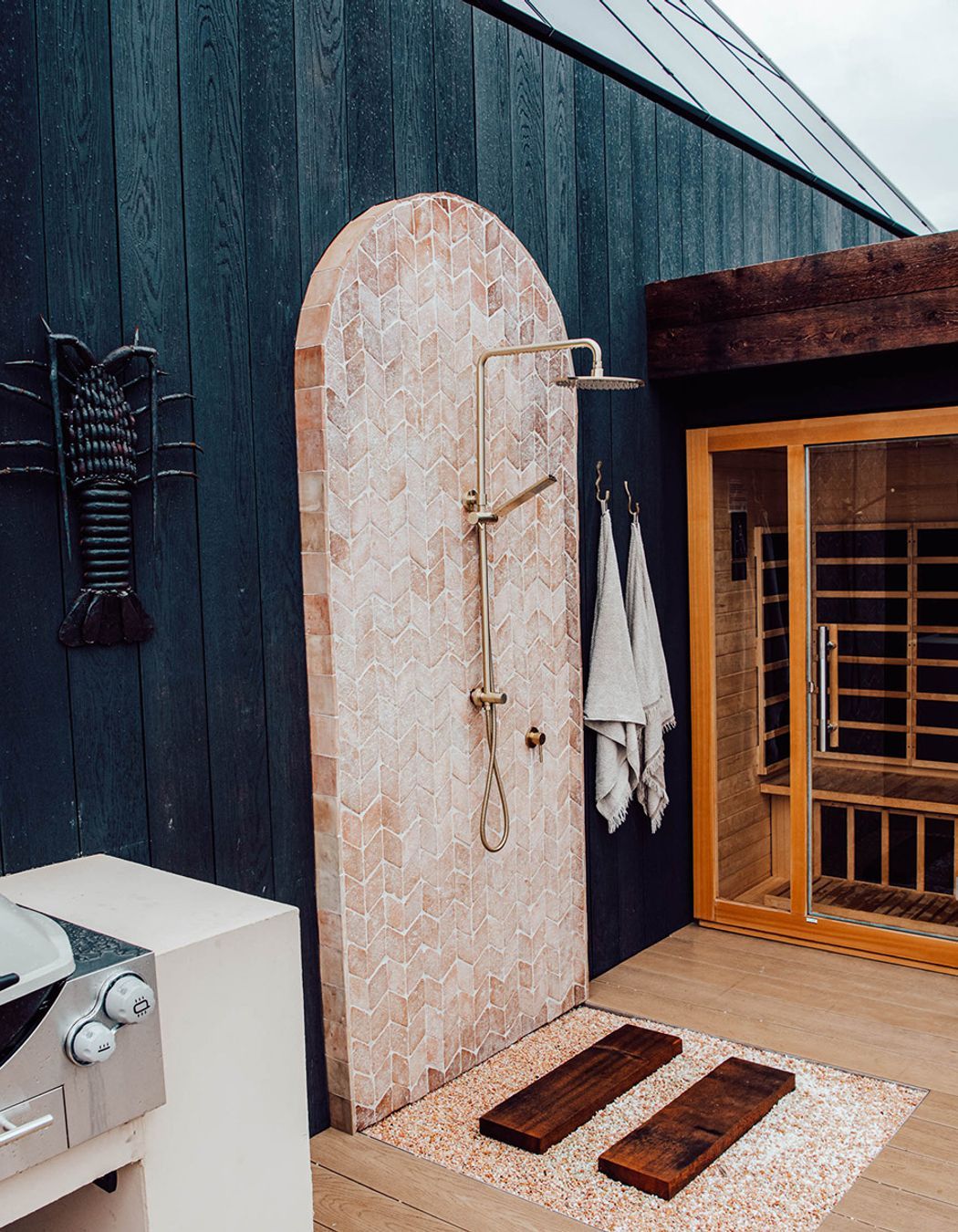 Luxury Floating Villa by Lilypad Palm Beach