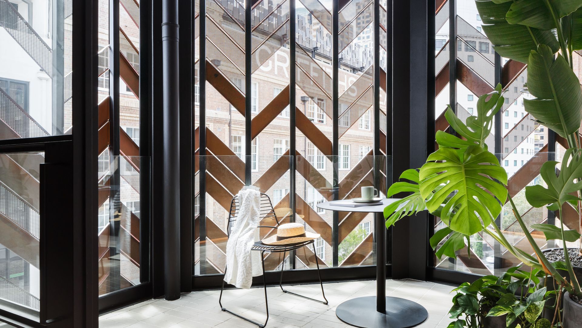 Paramount House Hotel, Surry Hills banner