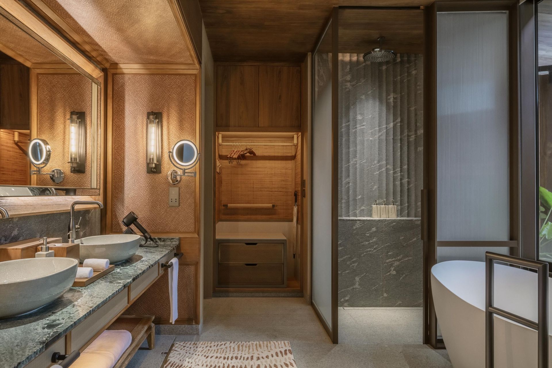 Mandai-BTTreehouse-bathroom-2-b.jpg